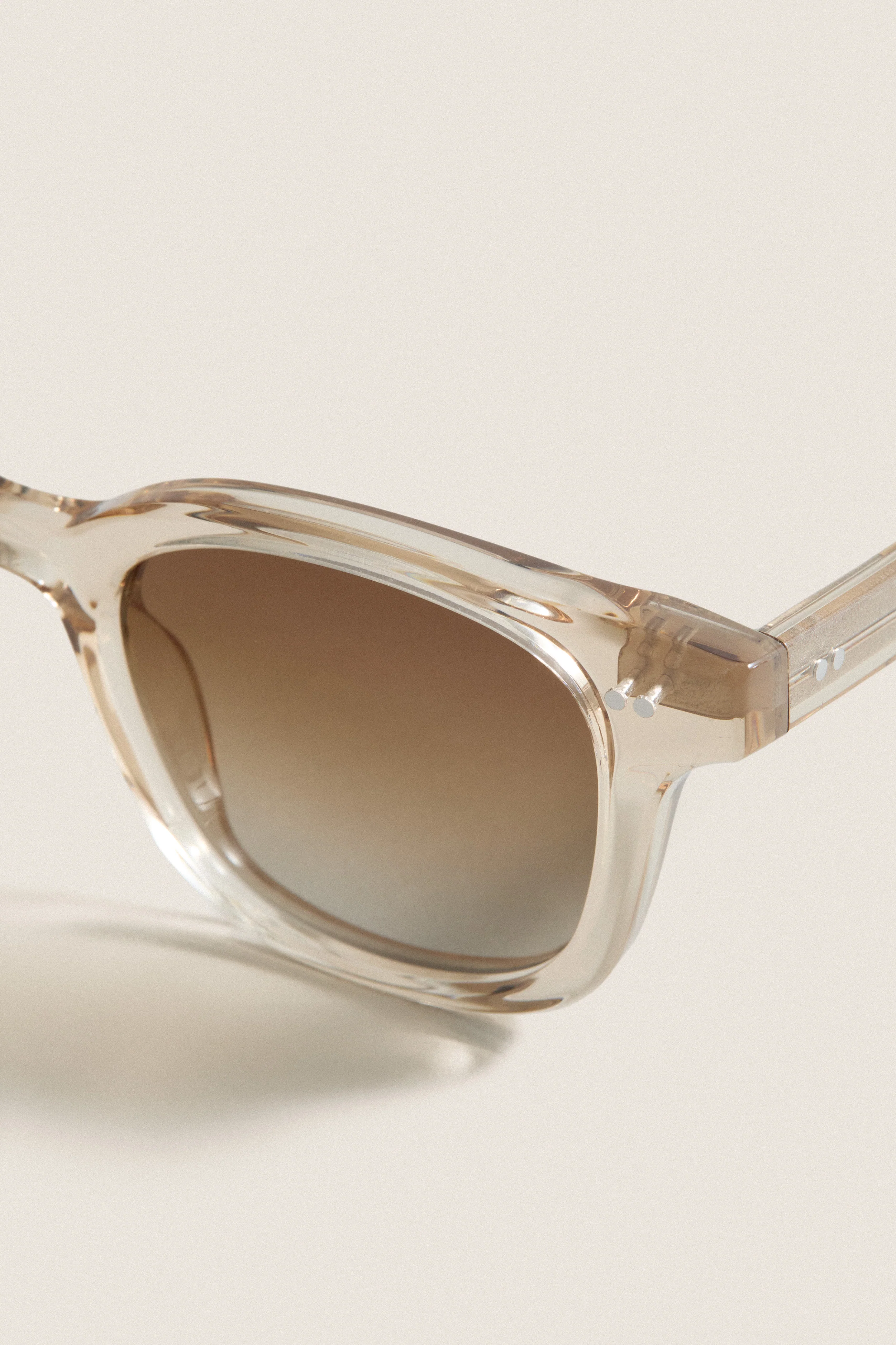 02 Ecru Sunglasses - Image 5