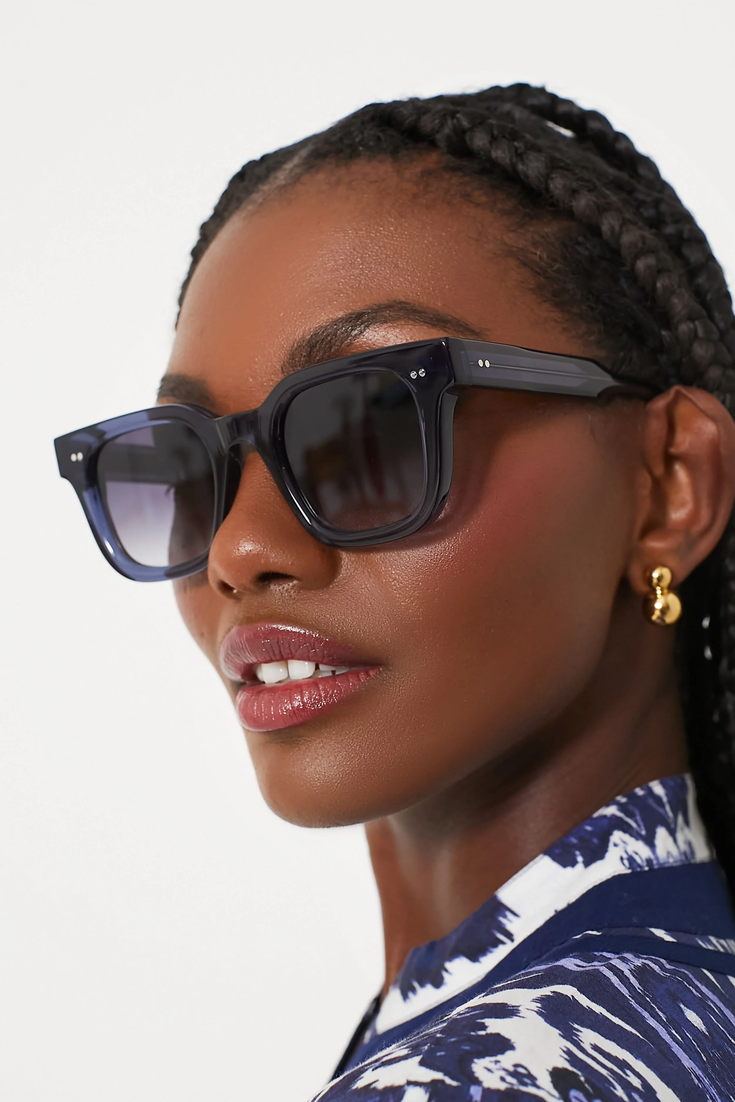 04 Indigo Sunglasses - Image 2
