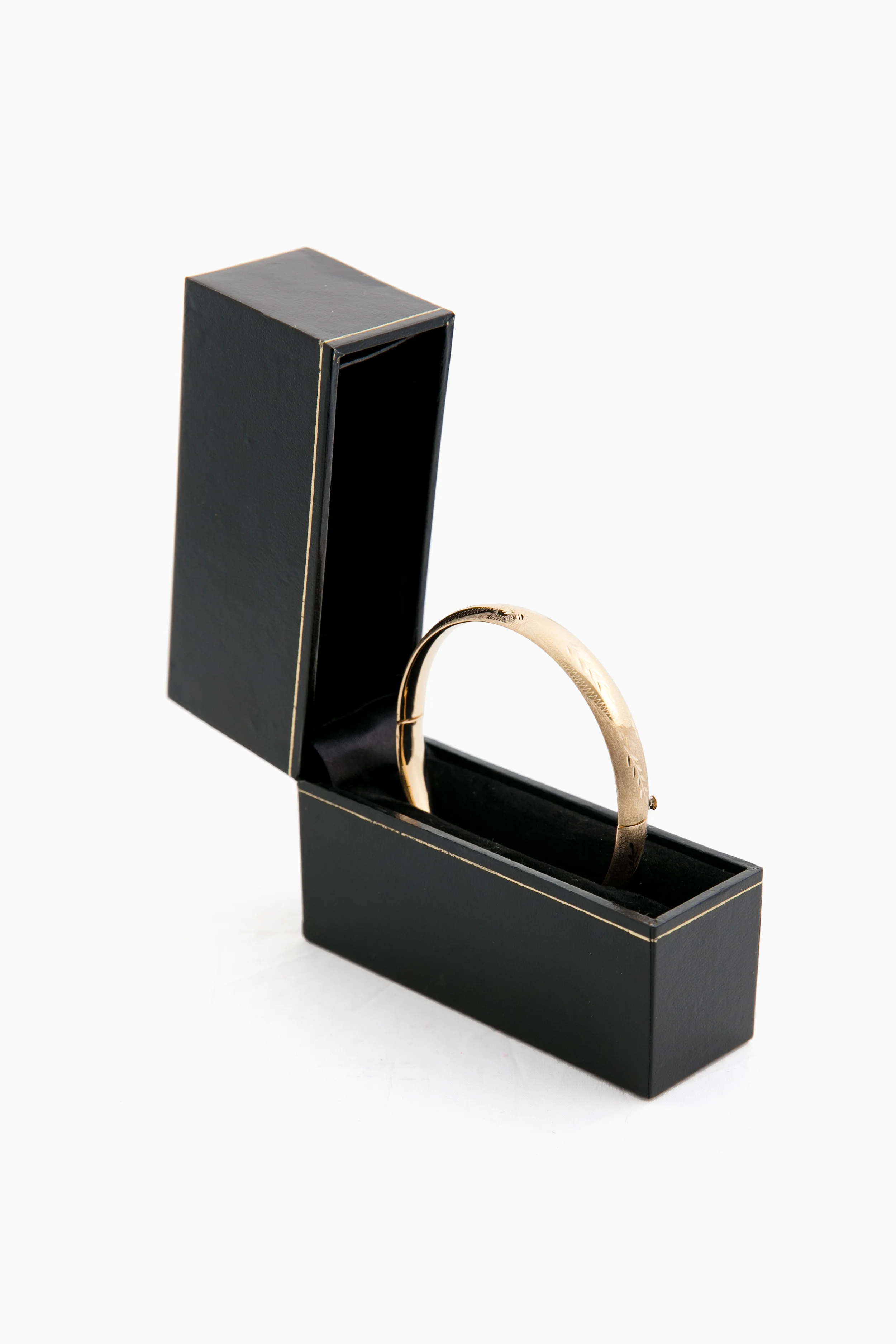 14k Yellow Gold Classic Etched Floral Bangle (.31"w) - Image 5