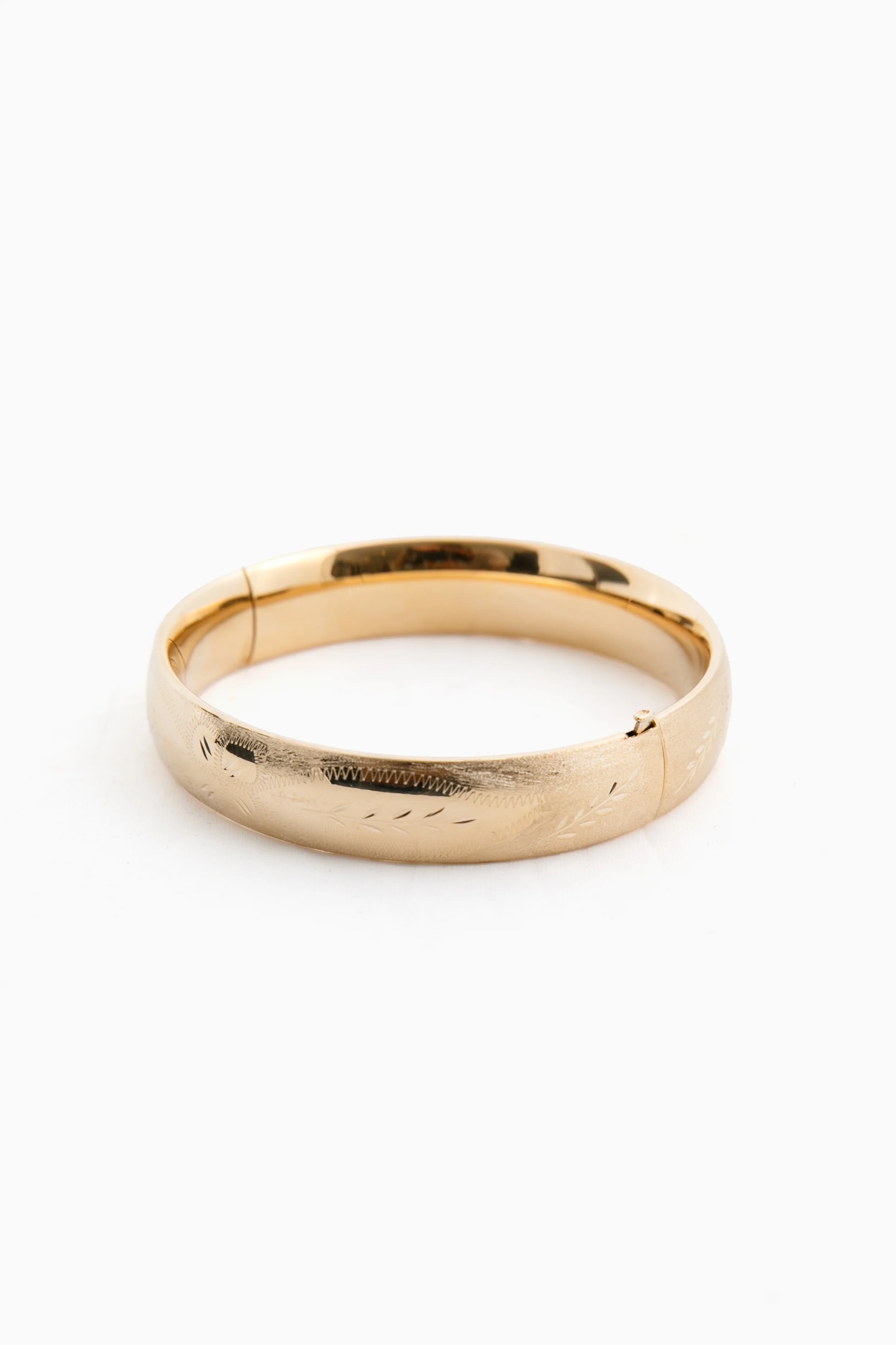 14k Yellow Gold Classic Etched Floral Bangle (.53"w)