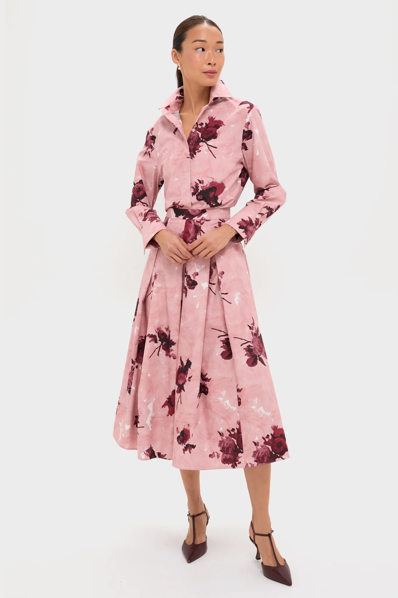 Abstract Rose Slipper Pink Pleated Midi Skirt - Image 6