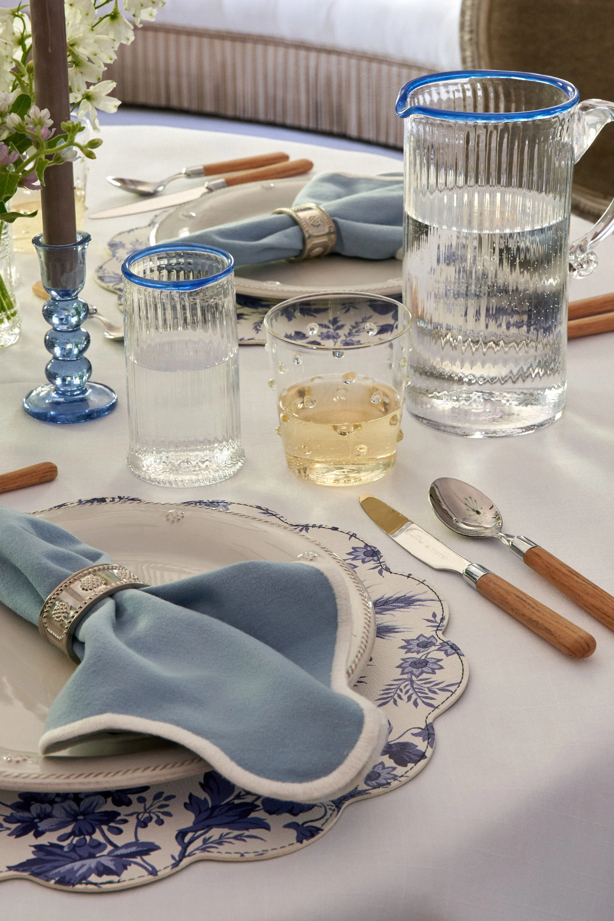 Albero Oak Five-Piece Place Setting - Image 2