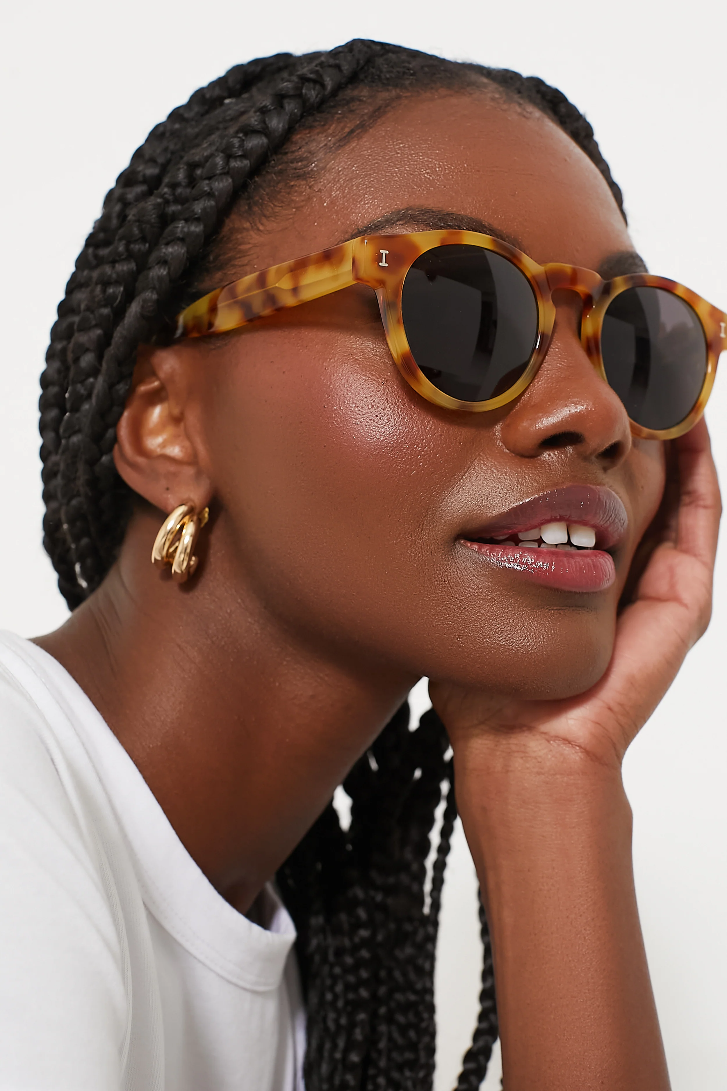 Amber Leonard Sunglasses - Image 3