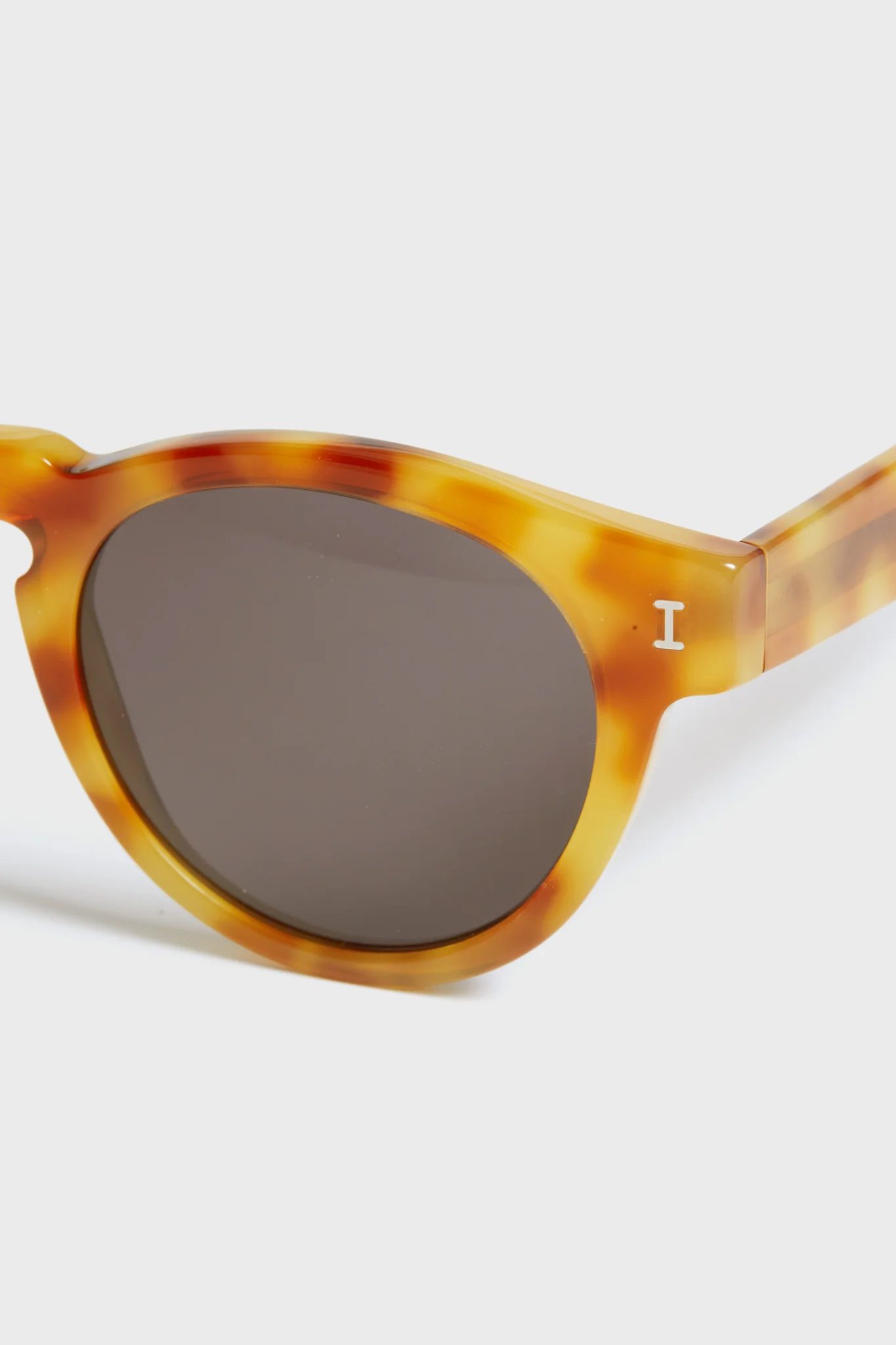 Amber Leonard Sunglasses - Image 5