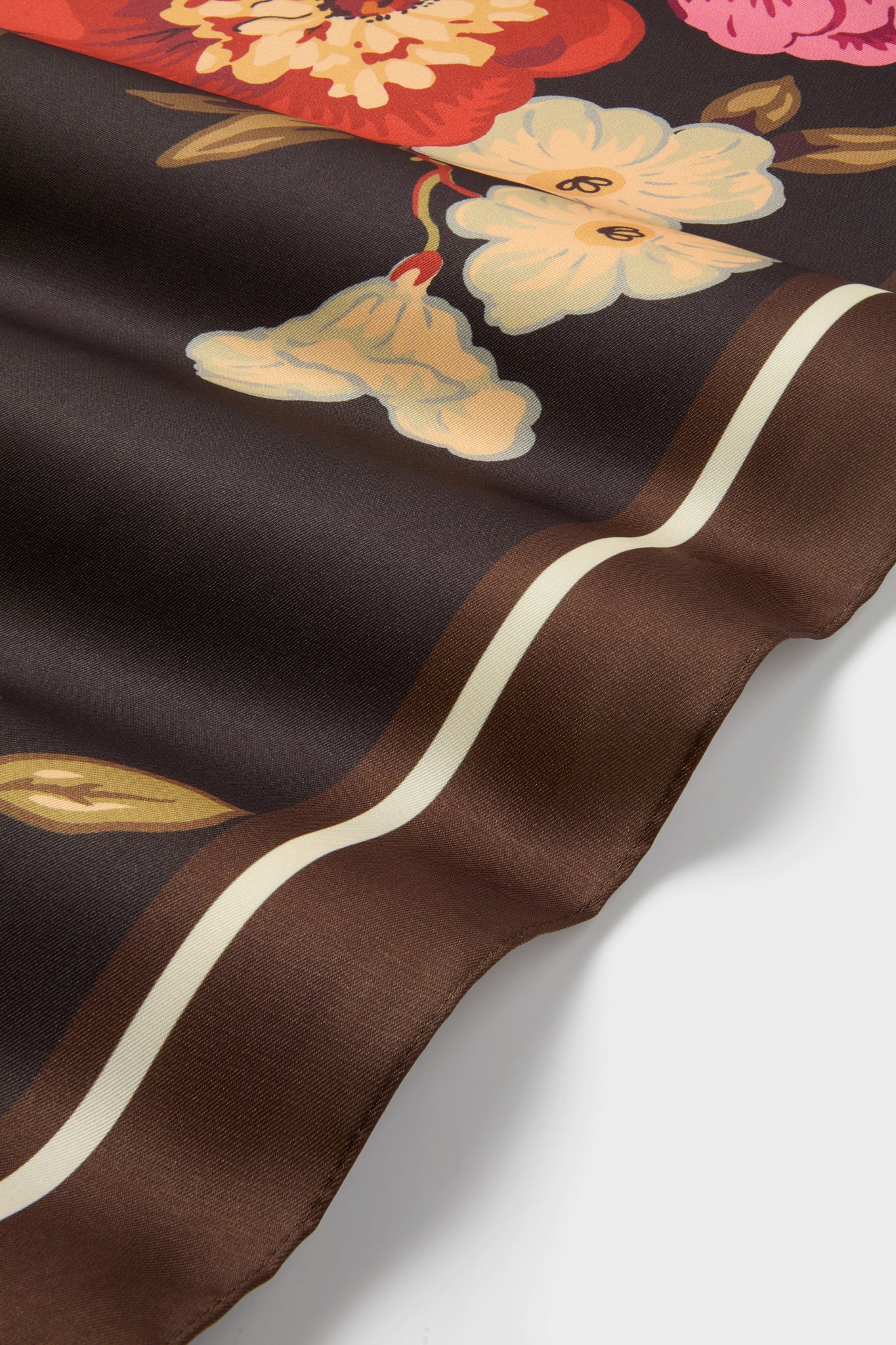 Baroque Floral Large Scarf - Image 4