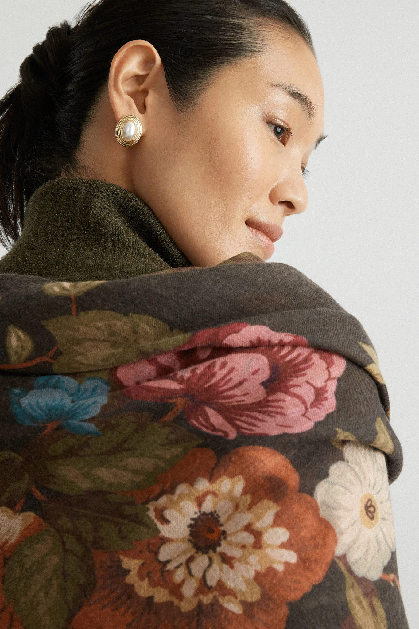 Baroque Floral Silk Cashmere Blend Large Scarf - Image 4