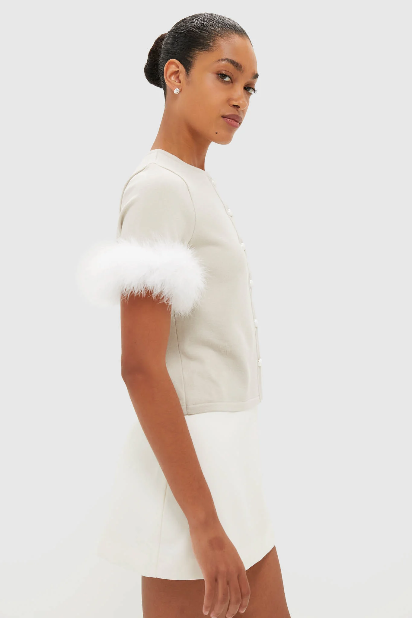 Beige Miss Kitty Short Sleeve Cardigan with Detachable Feathers - Image 3