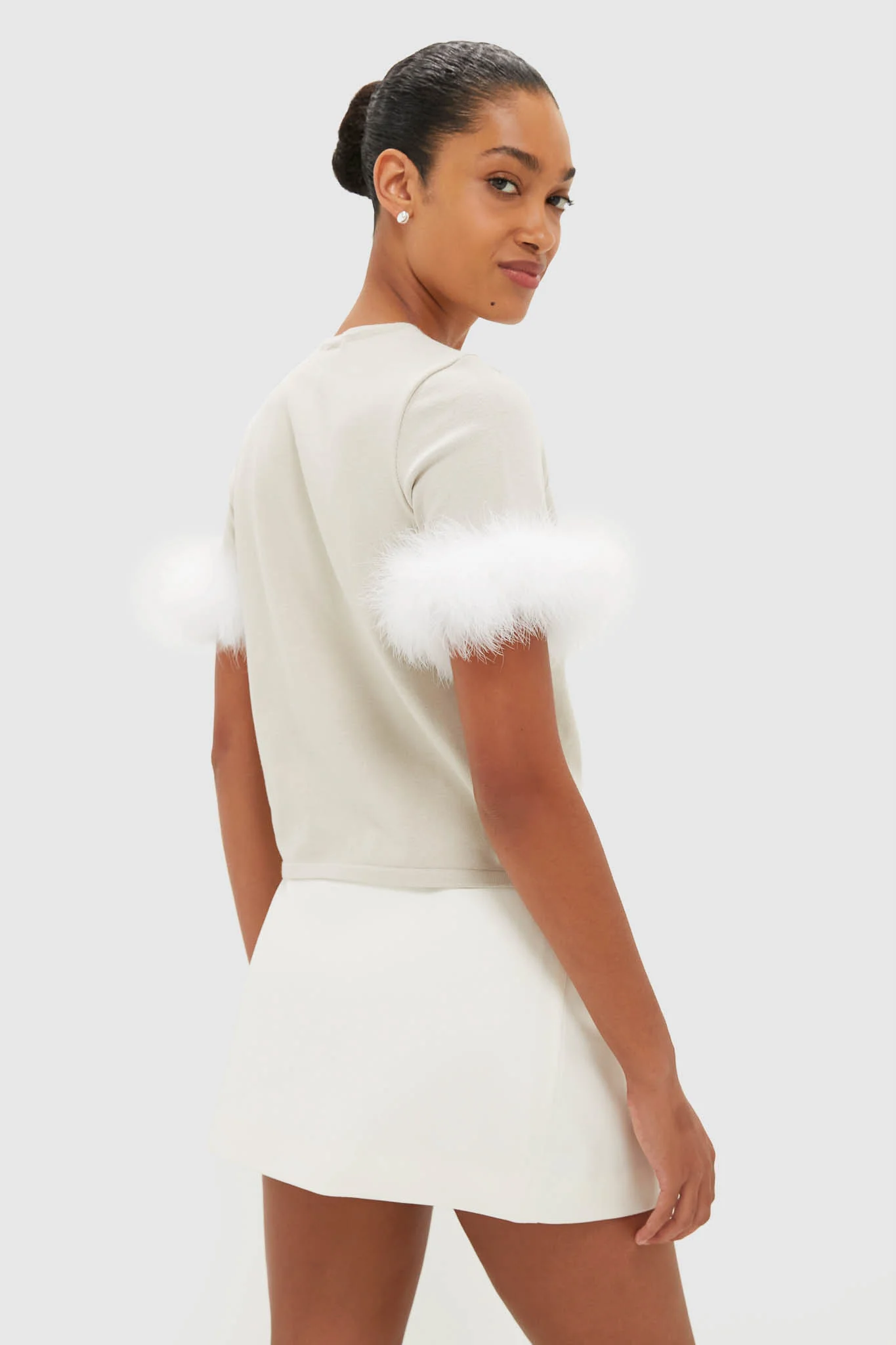 Beige Miss Kitty Short Sleeve Cardigan with Detachable Feathers - Image 4