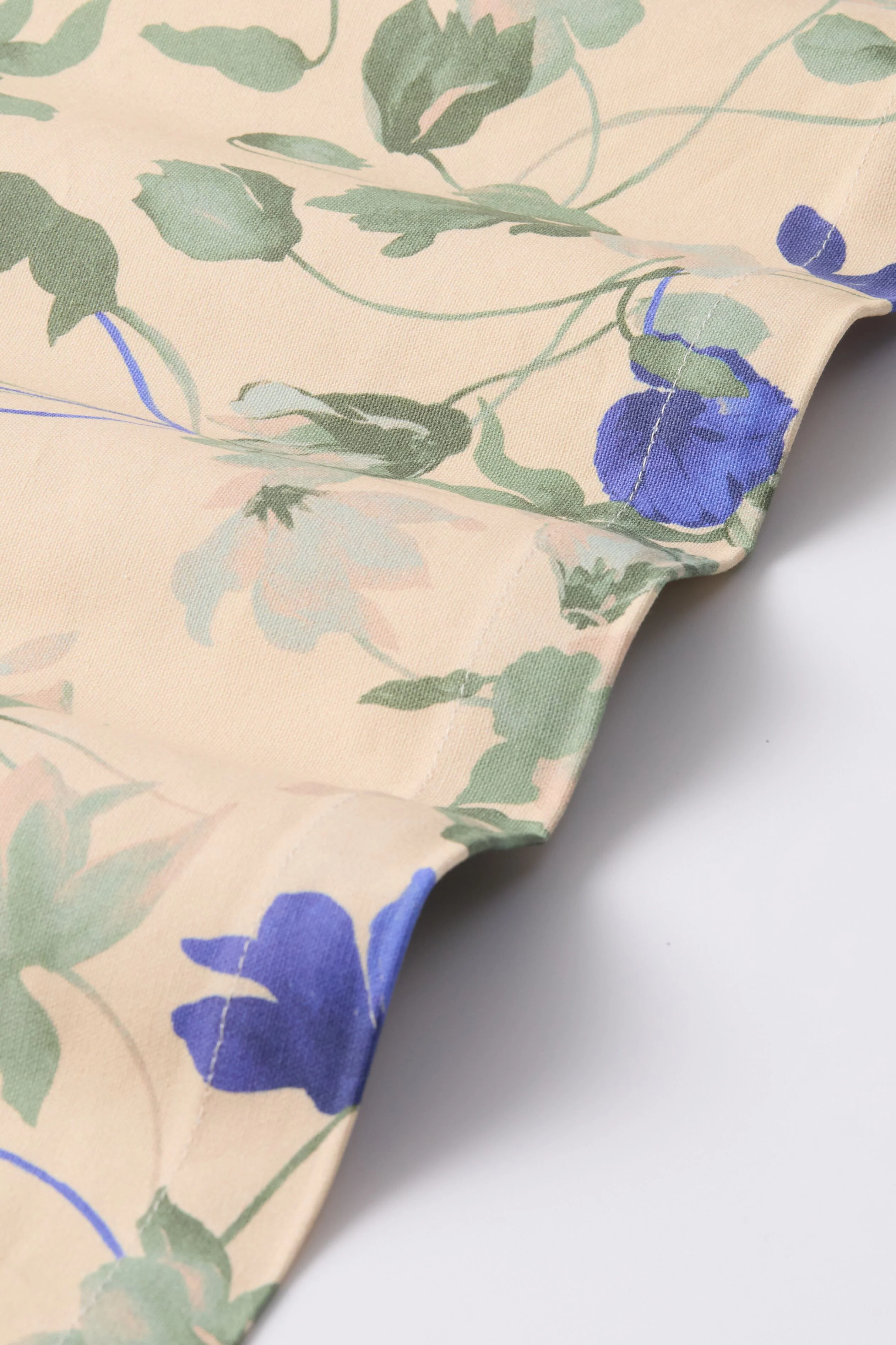 Bellflower Blooms Tablecloth - Image 3