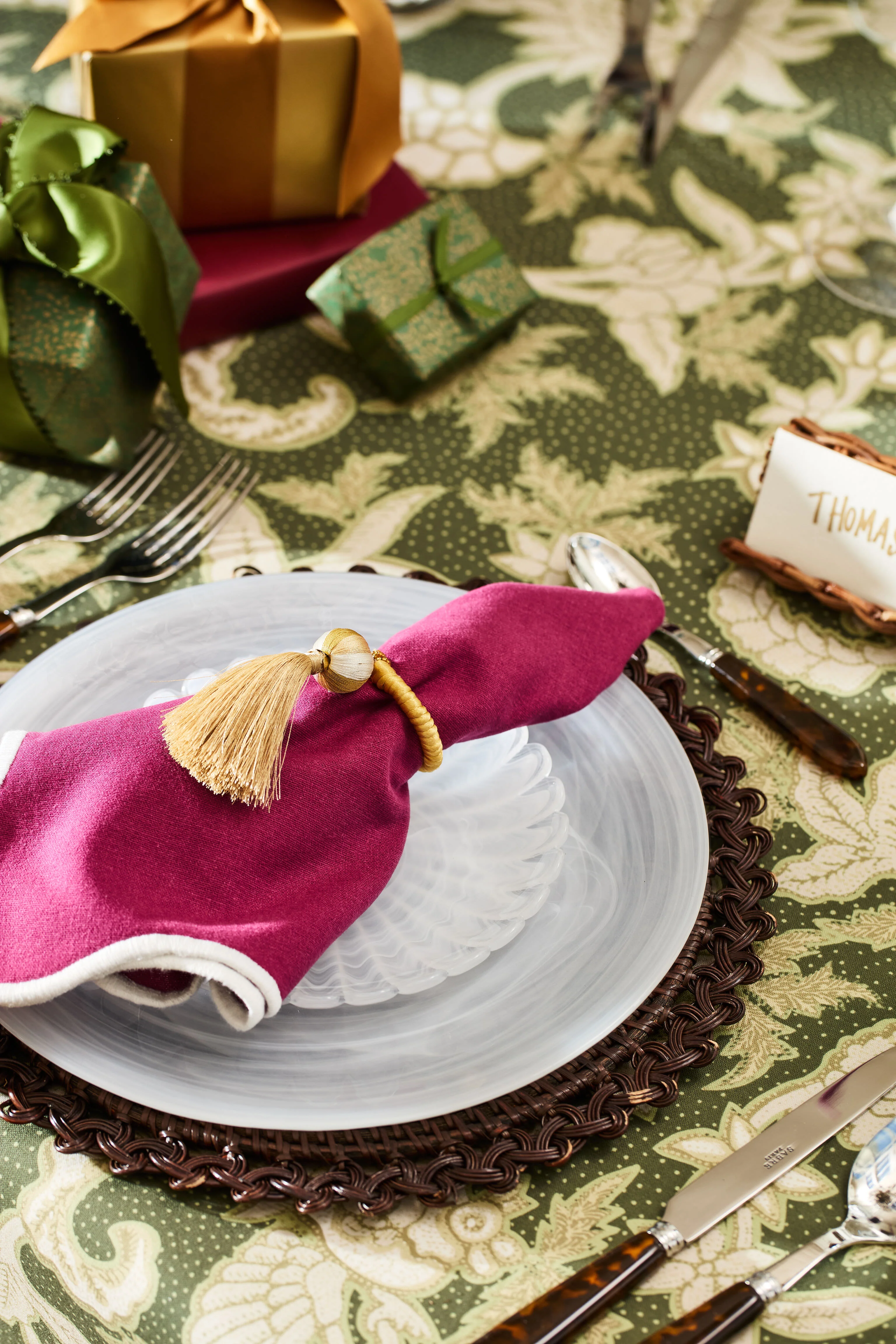 Berry and White Embroidered Scalloped Napkins Set of 4 - Image 7
