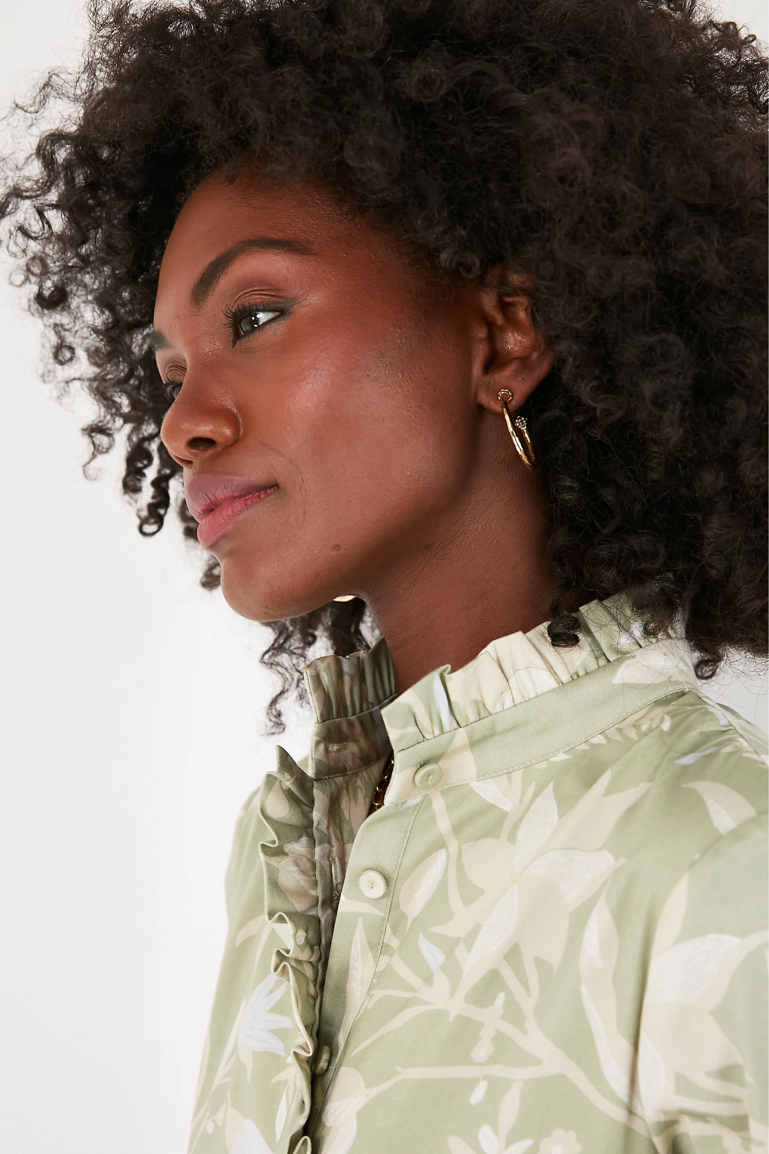 Berry Medium Hoop Earrings - Image 2