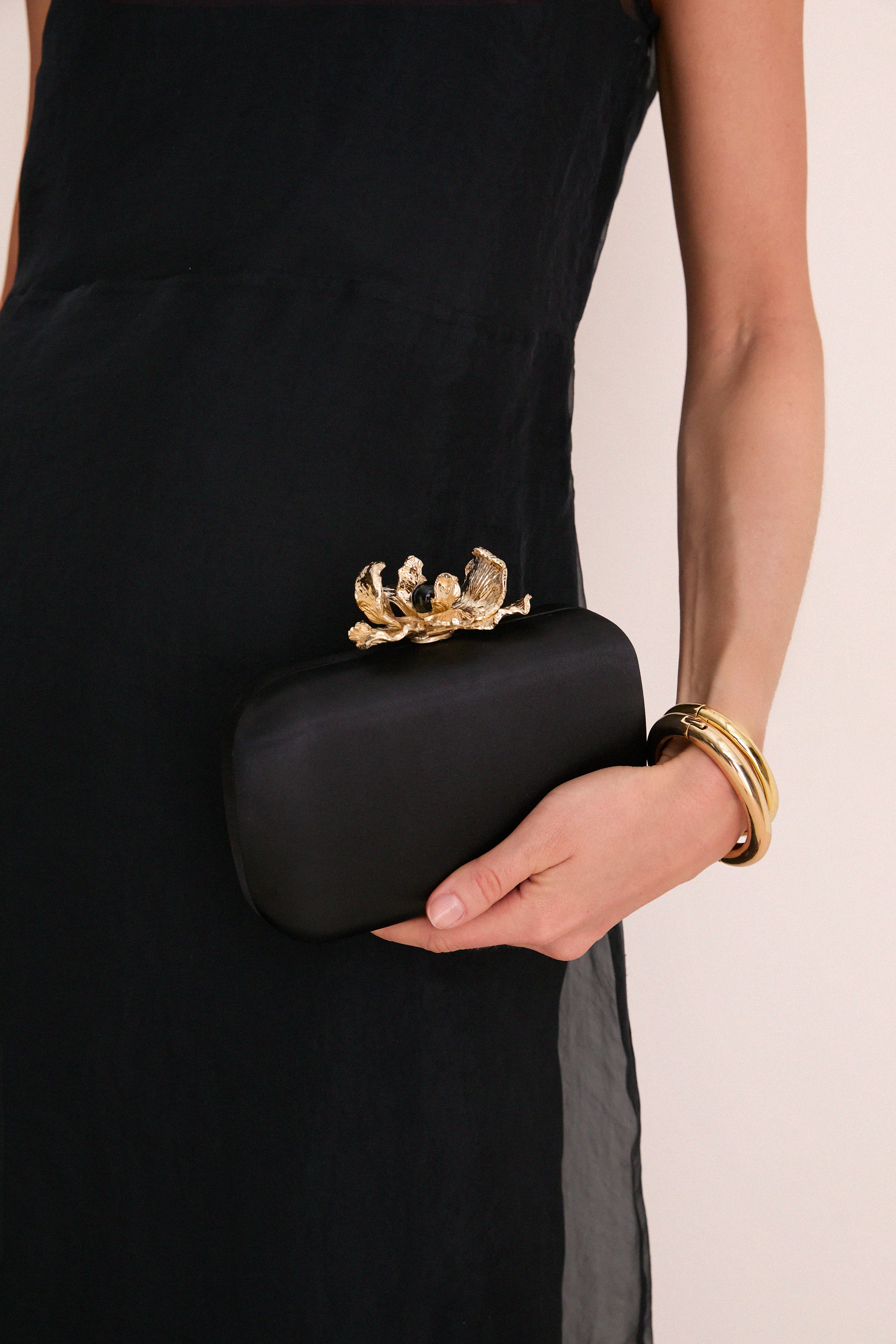 Black Adele Orchid Lock Clutch - Image 2