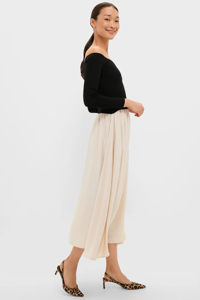 Black and Ivory Off Shoulder Maxi Dress - Image 3