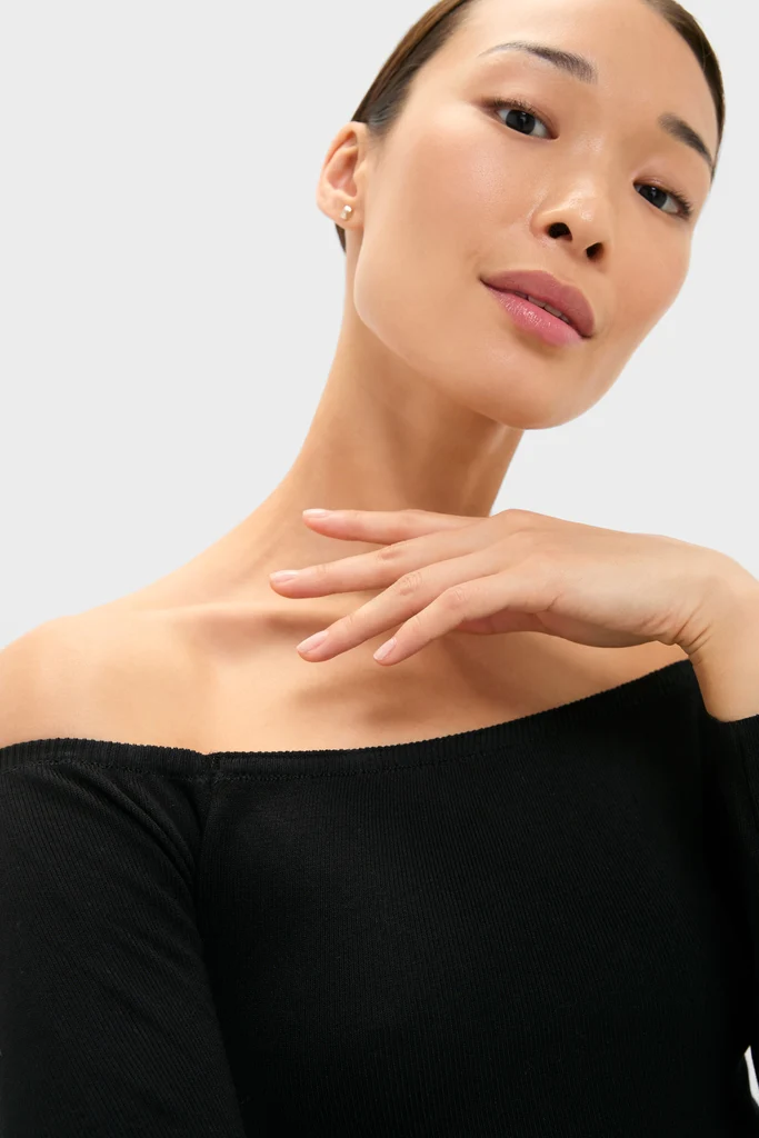Black and Ivory Off Shoulder Maxi Dress - Image 5