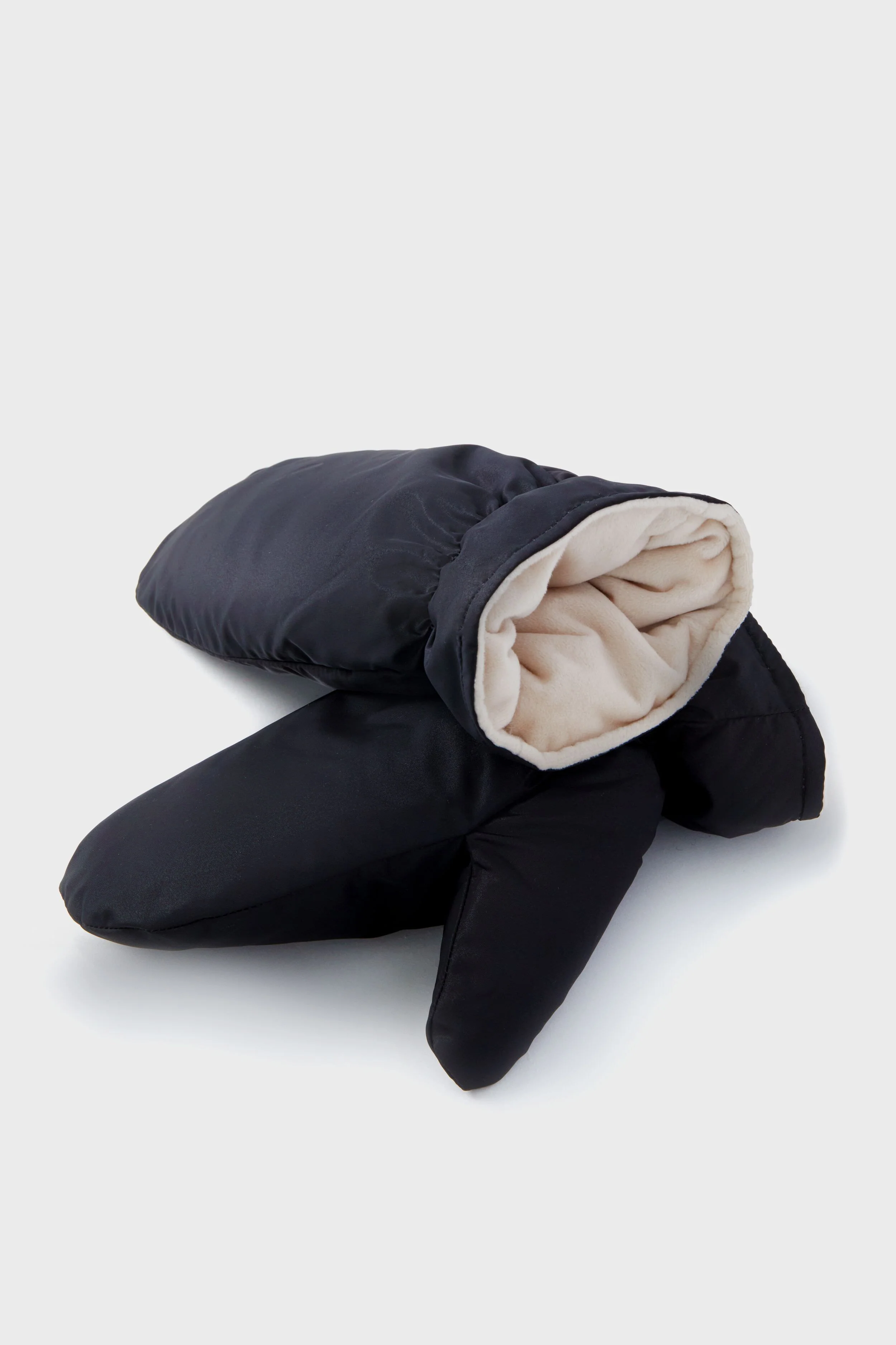Black Apres Ski Mitten - Image 5