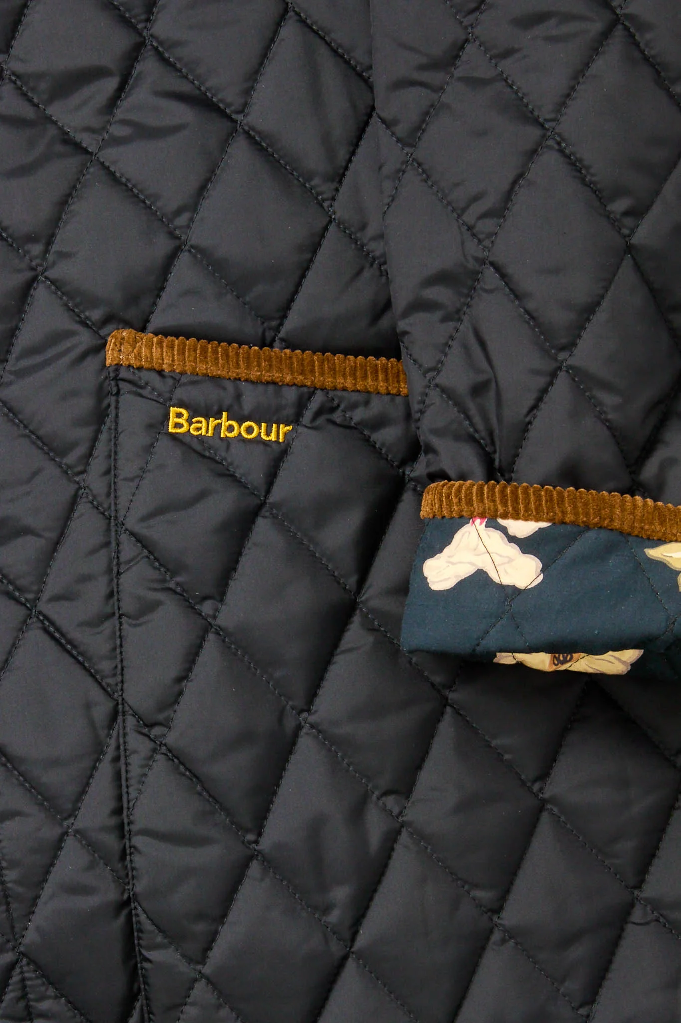 Black Barbour x Tuckernuck Miley Quilt - Image 5
