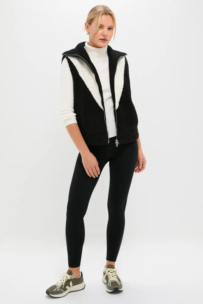 Black Caspian Sherpa Gilet - Image 6