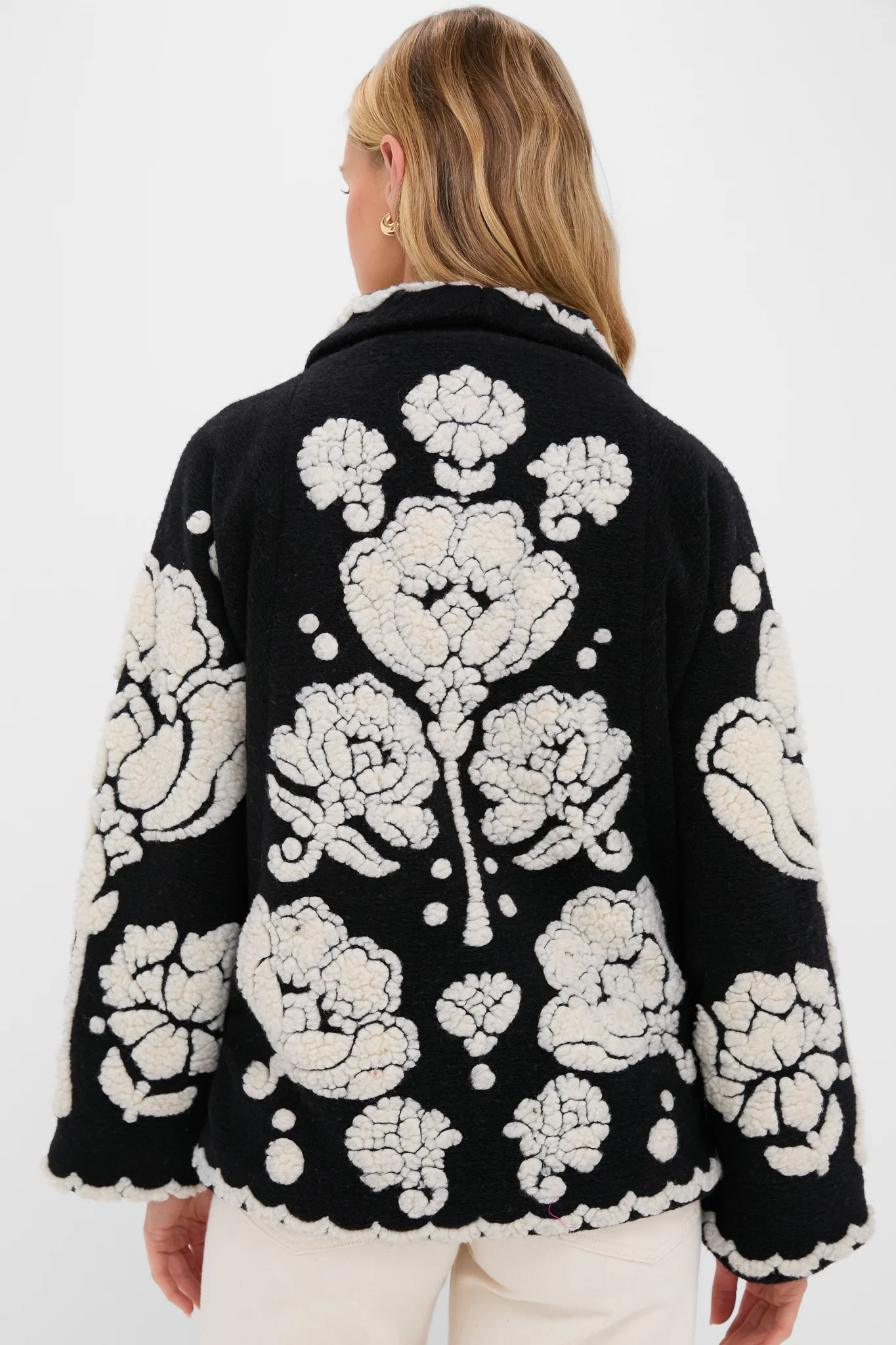 Black Cream Floral Arabesque Fleece Coat - Image 4