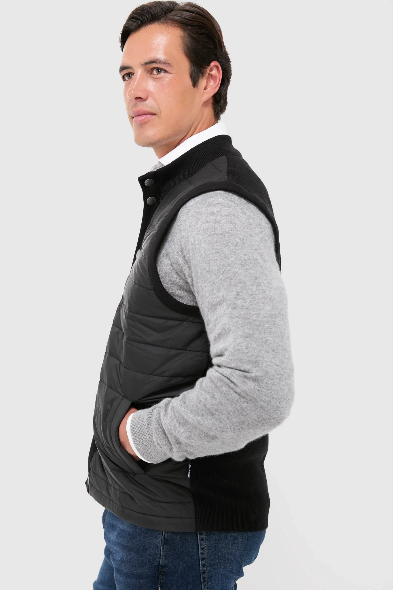 Black Essential Gilet - Image 3