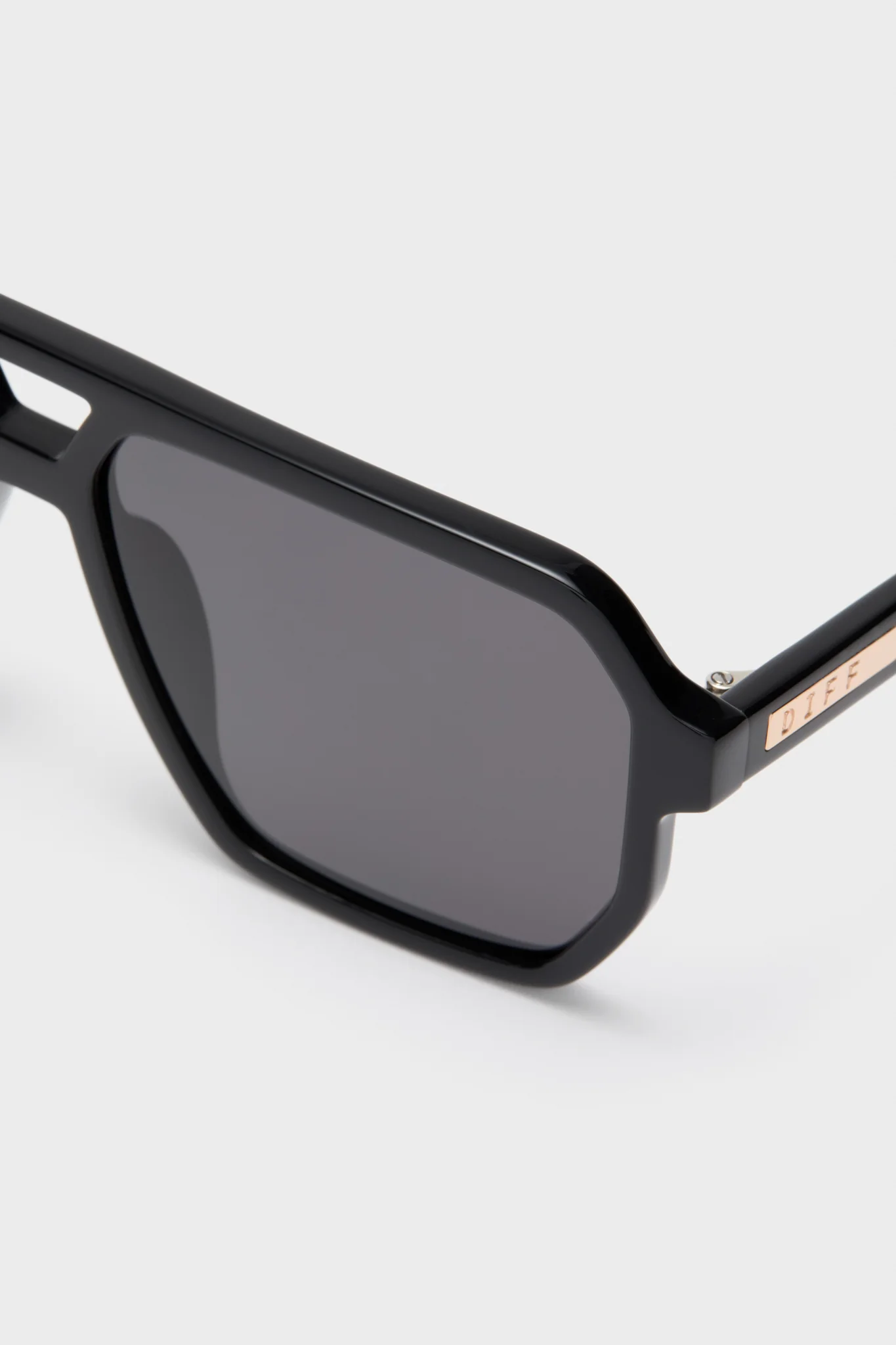 Black Polarized Cameron Sunglasses - Image 5