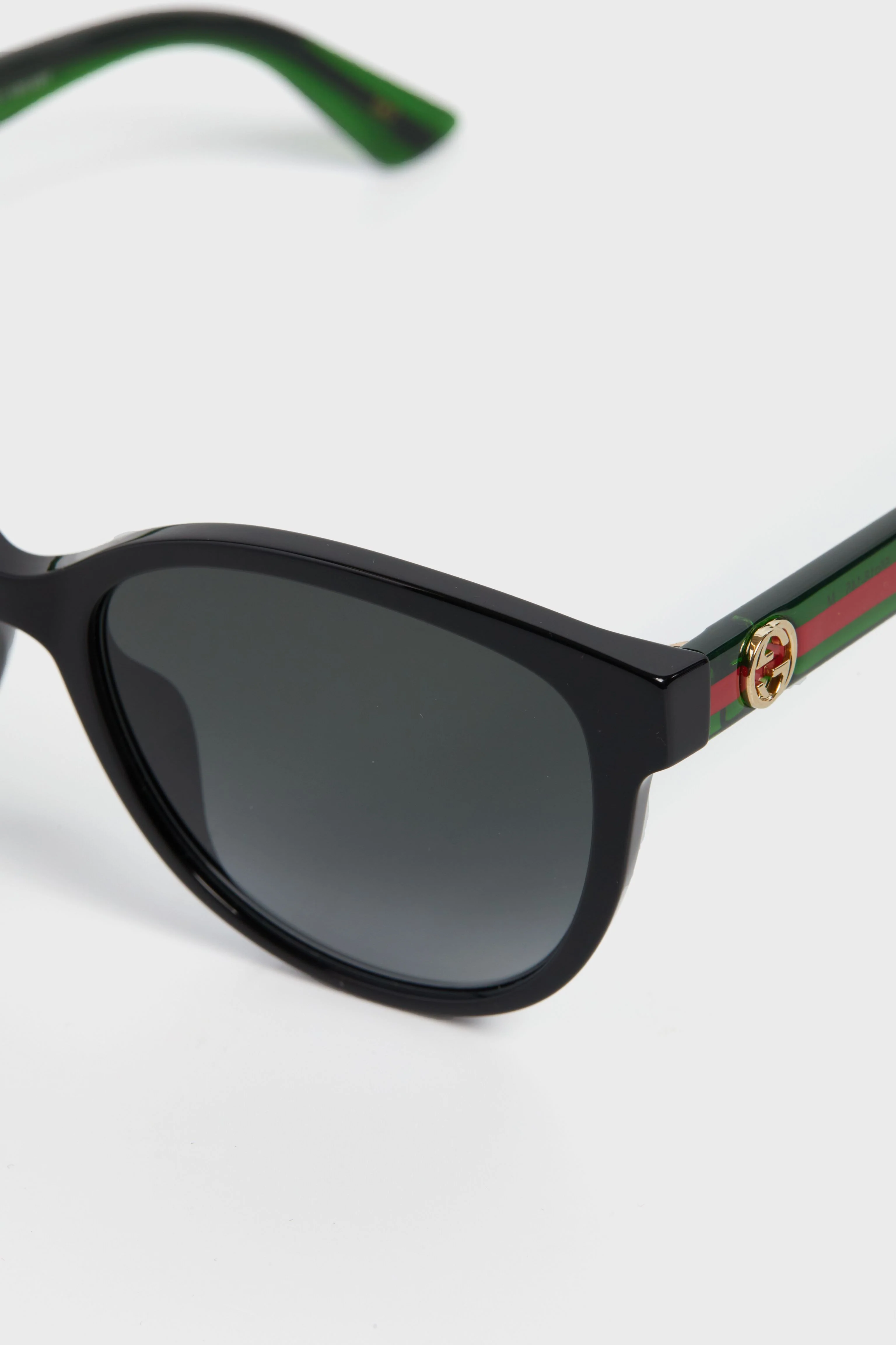 Black Round Frame Sunglasses - Image 5