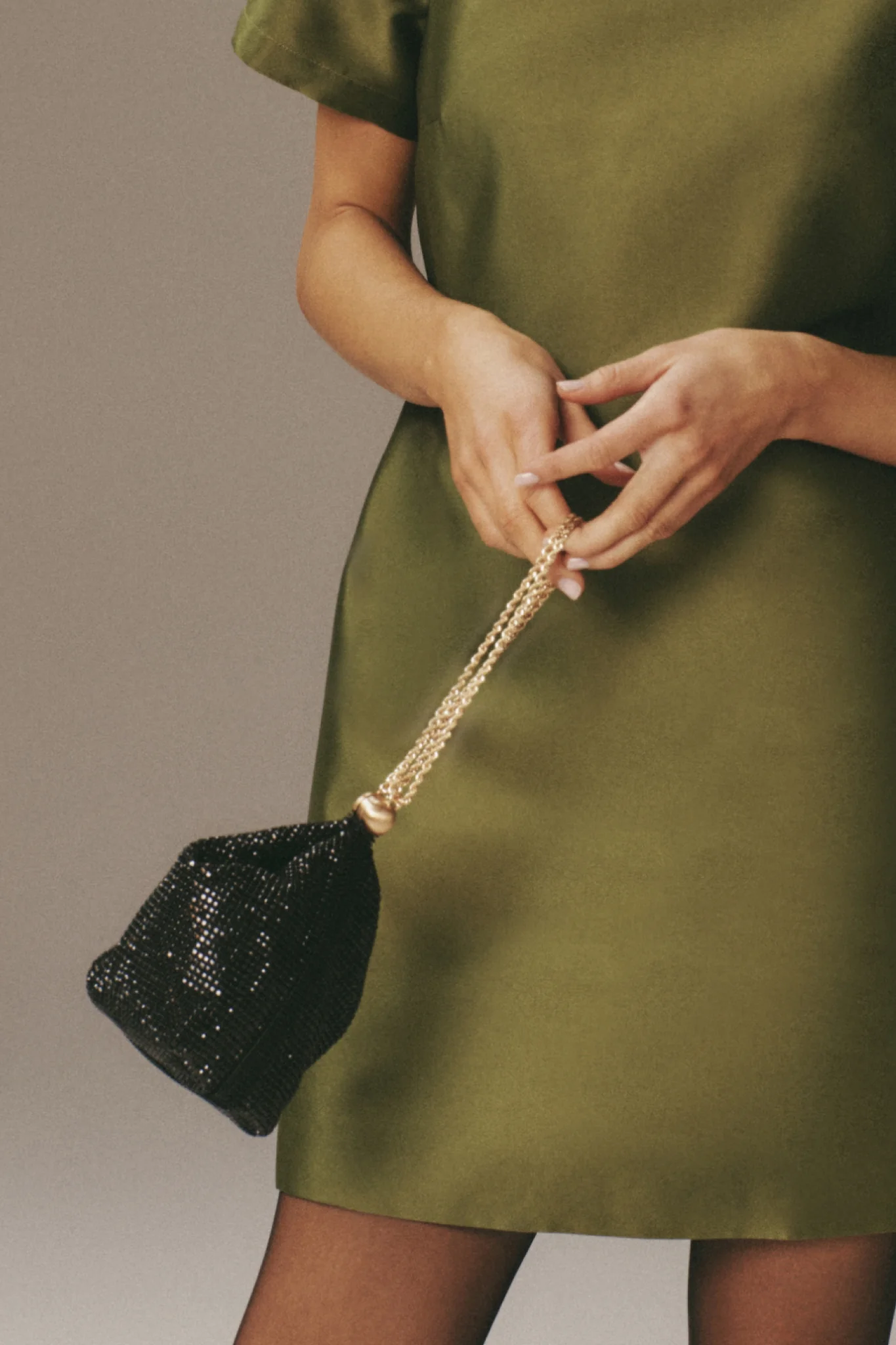 Black Rue Wristlet - Image 2