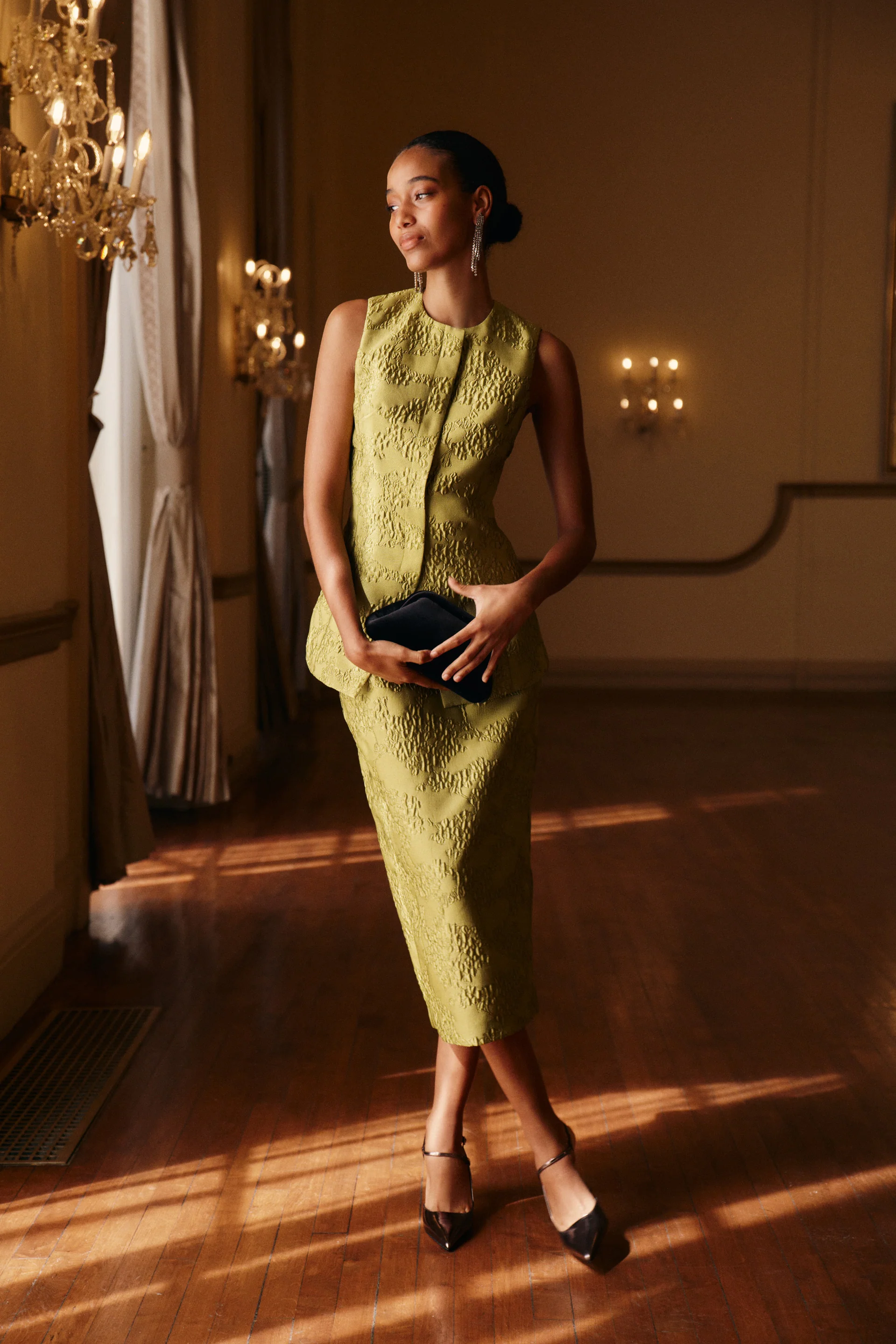 Black Velvet Clutch - Image 7
