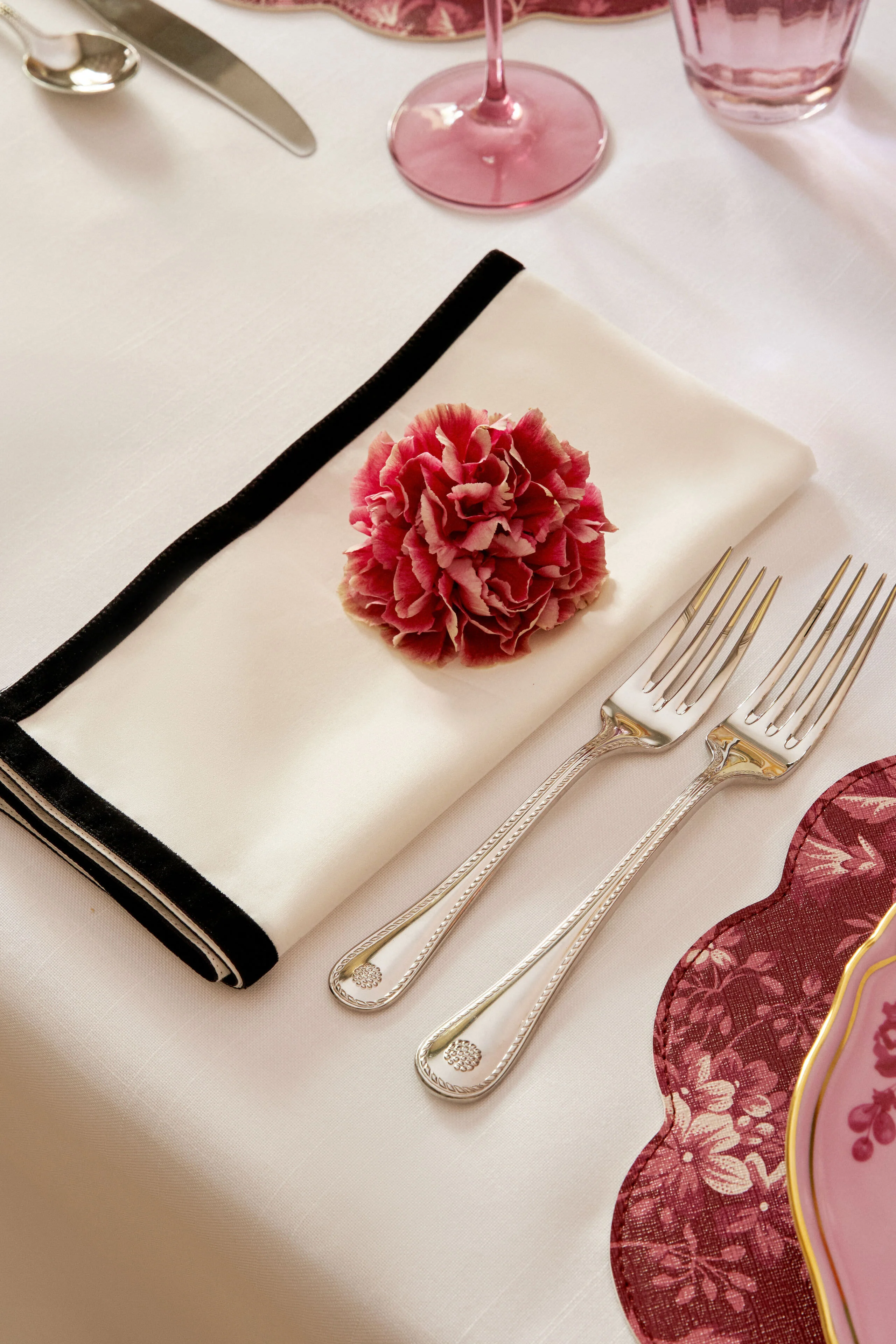 Black Velvet Trim Napkins Set of 4 - Image 2