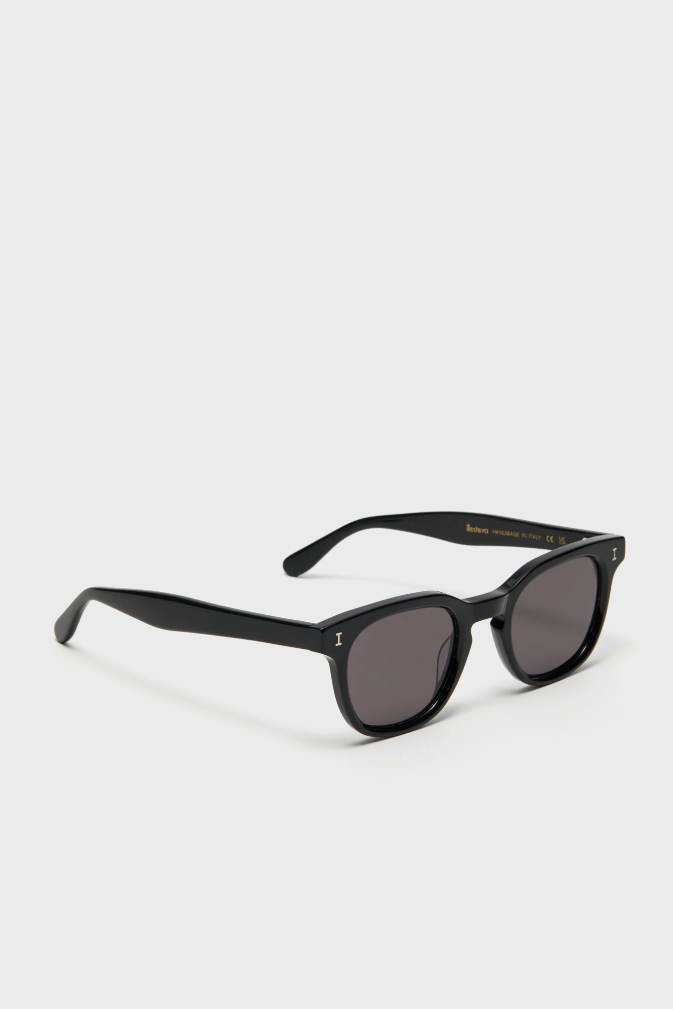 Black Veneto Sunglasses - Image 4