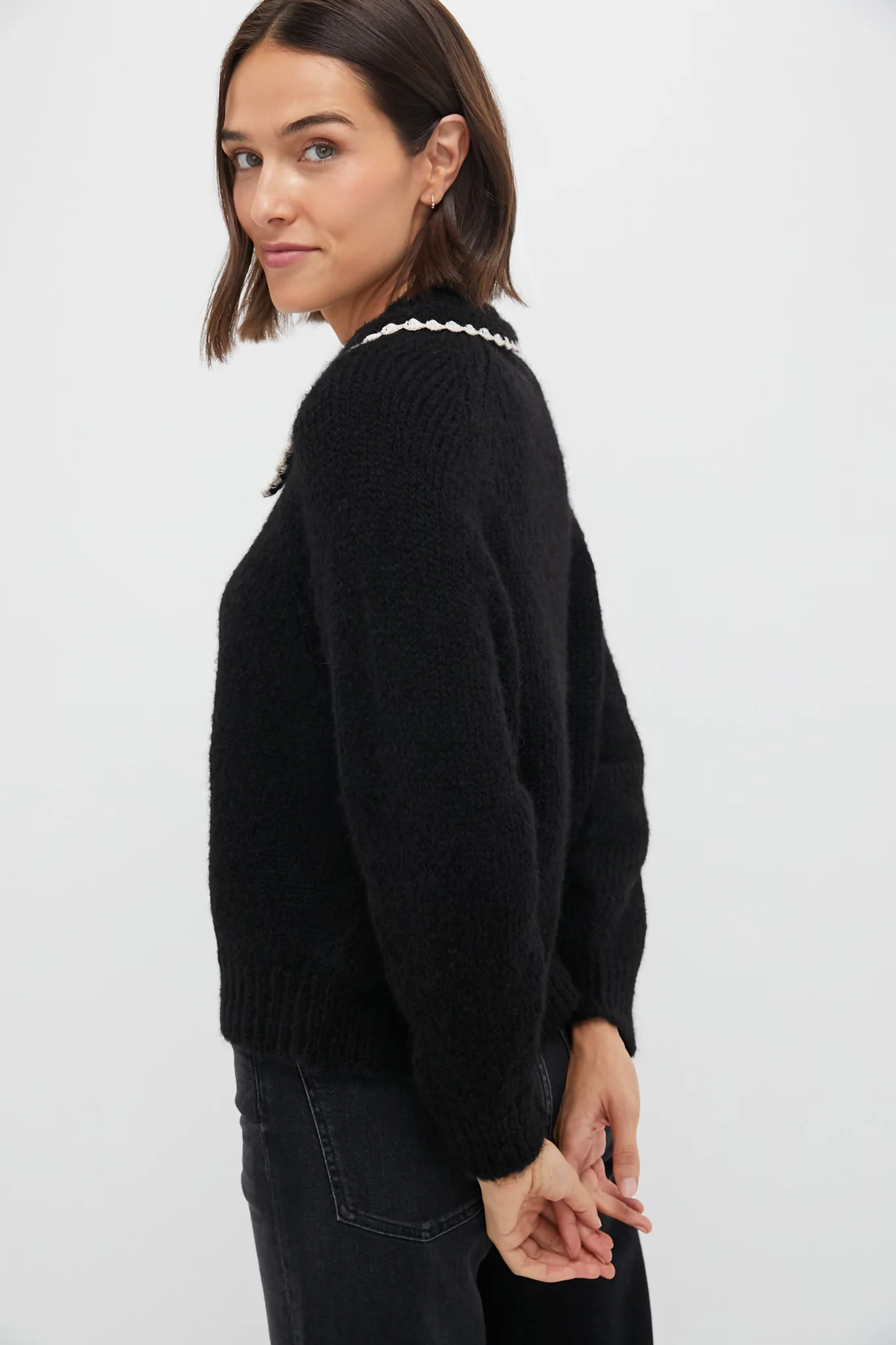 Black with Soft White Crochet Collar Pullover - Image 4