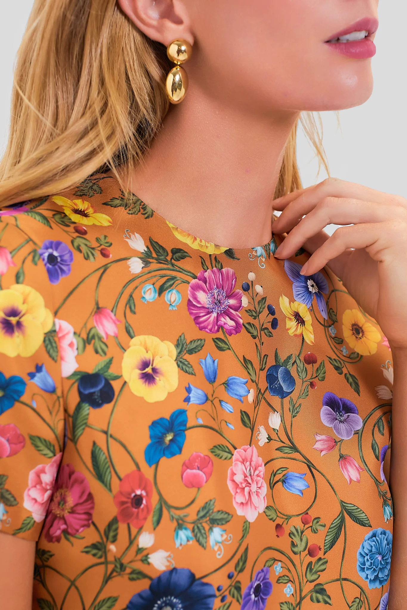 Botticelli Rust Short Sleeve Swing Dress with Feathers - Image 6