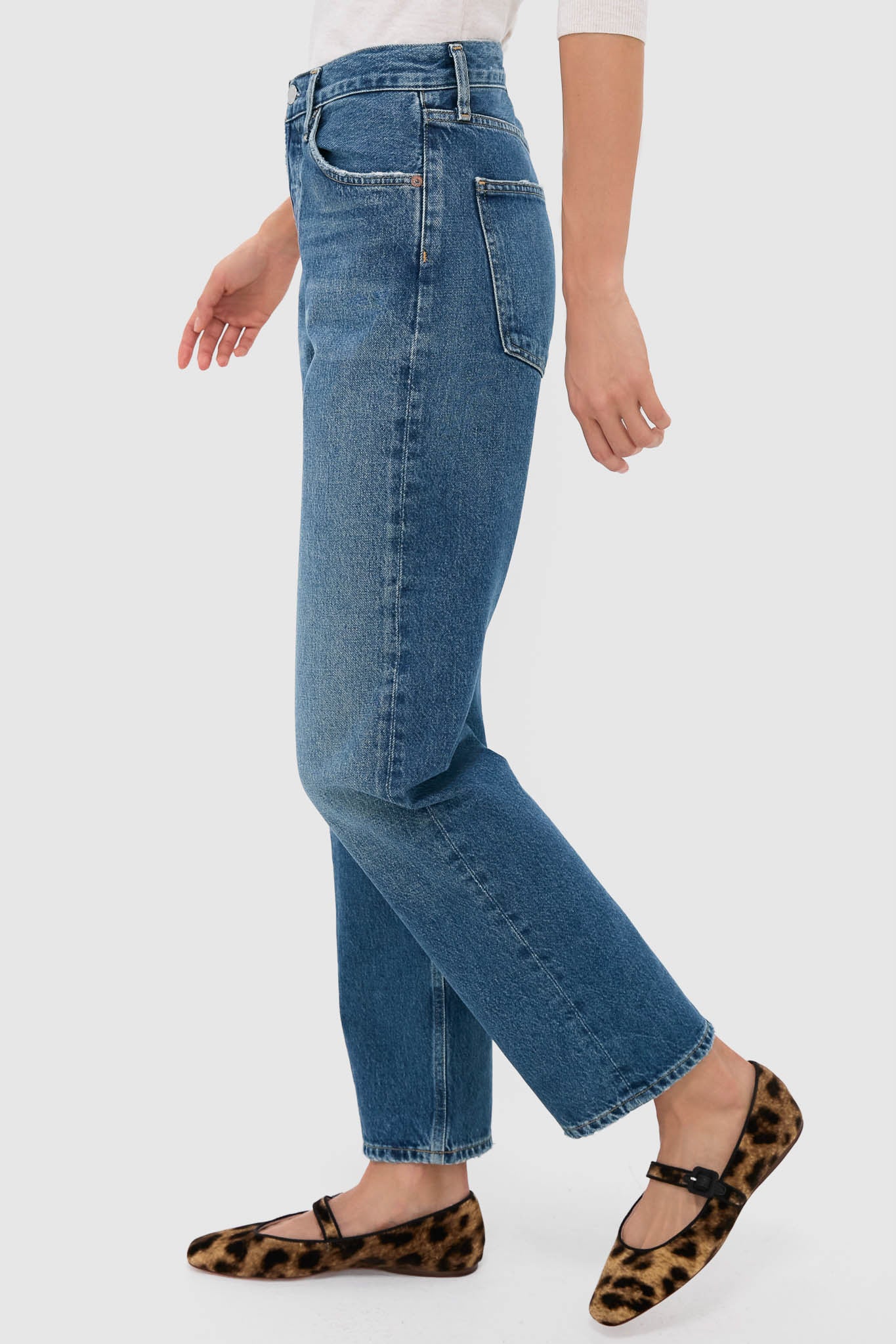 Bounty Mid Rise Loose Fit 90's Jean - Image 3