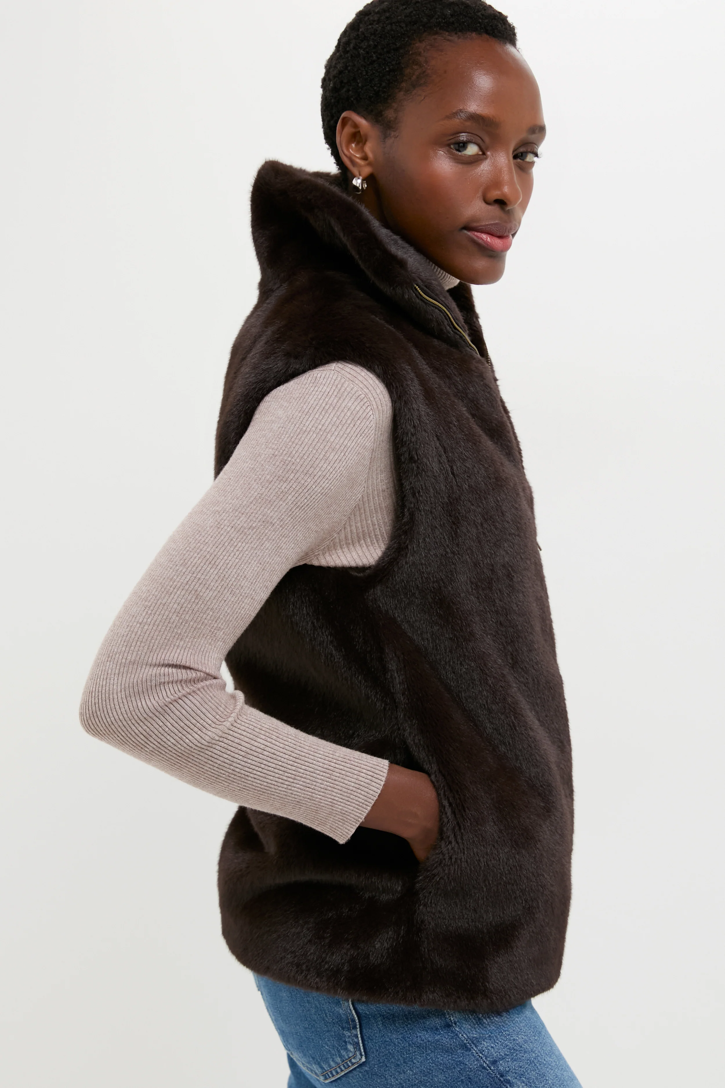 Brun Furo Fur Vest - Image 3