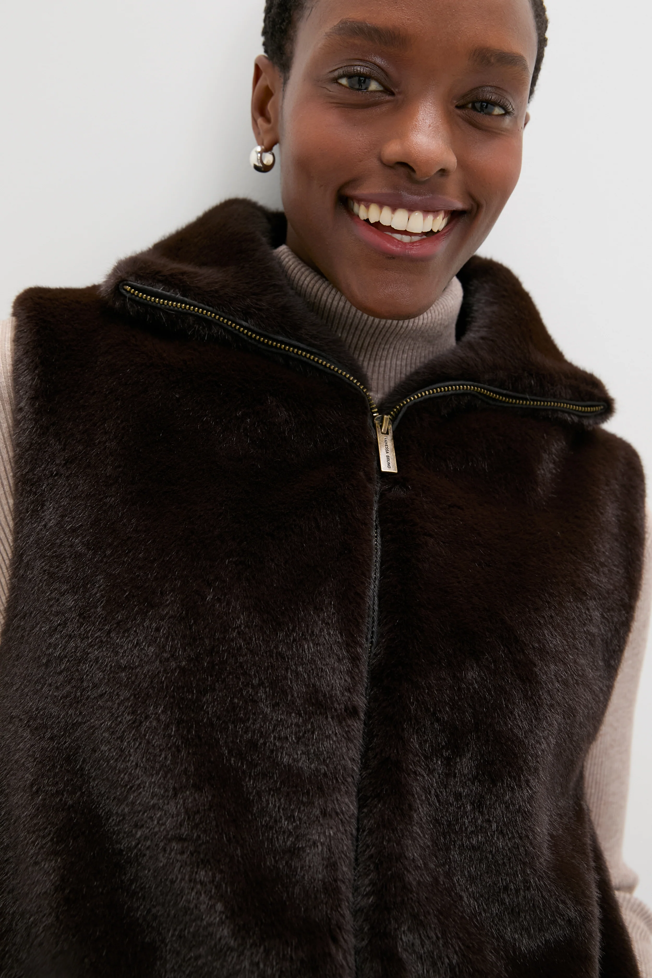 Brun Furo Fur Vest - Image 5