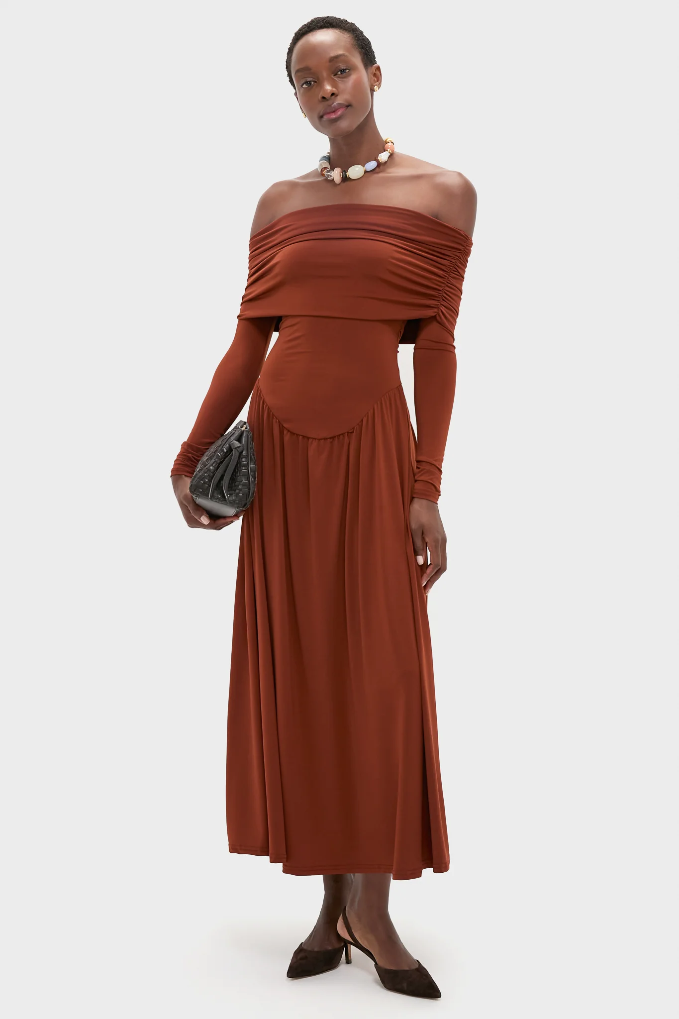 Burgundy Off the Shoulder Ruched Midi Dress - Image 2
