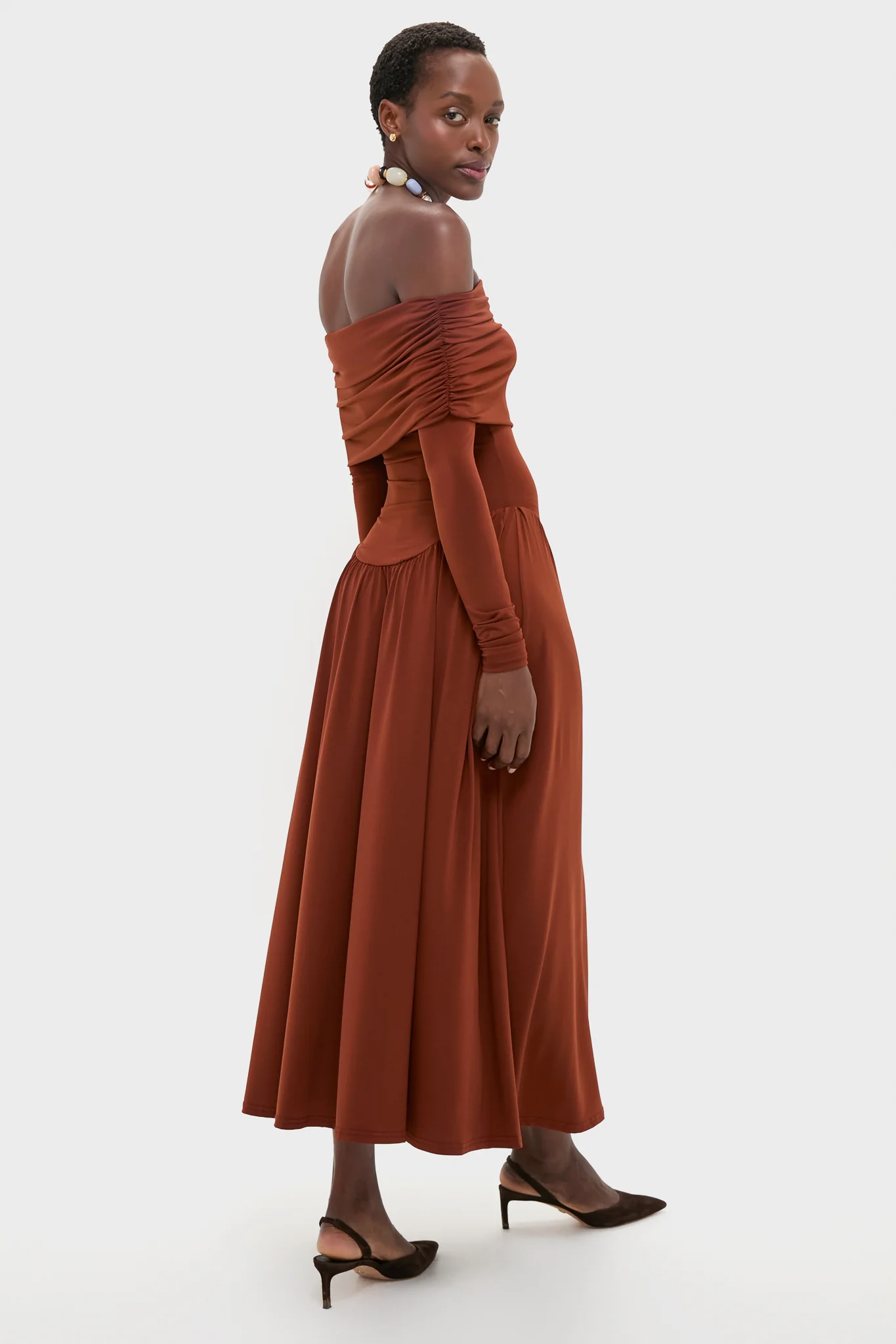 Burgundy Off the Shoulder Ruched Midi Dress - Image 4