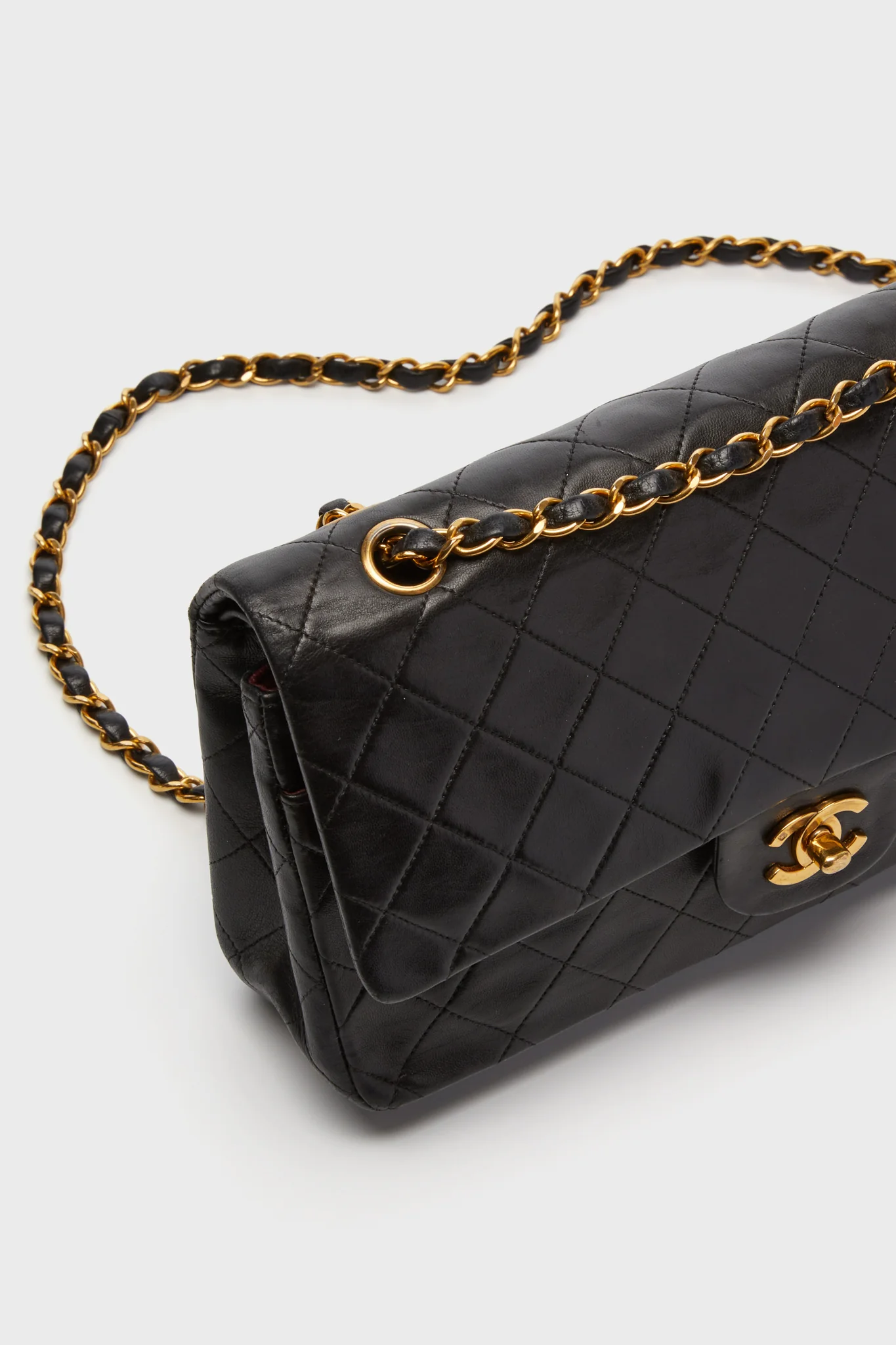 CHANEL Black Lambskin Medium Vintage Classic Double Flap Shoulder Bag - Image 6