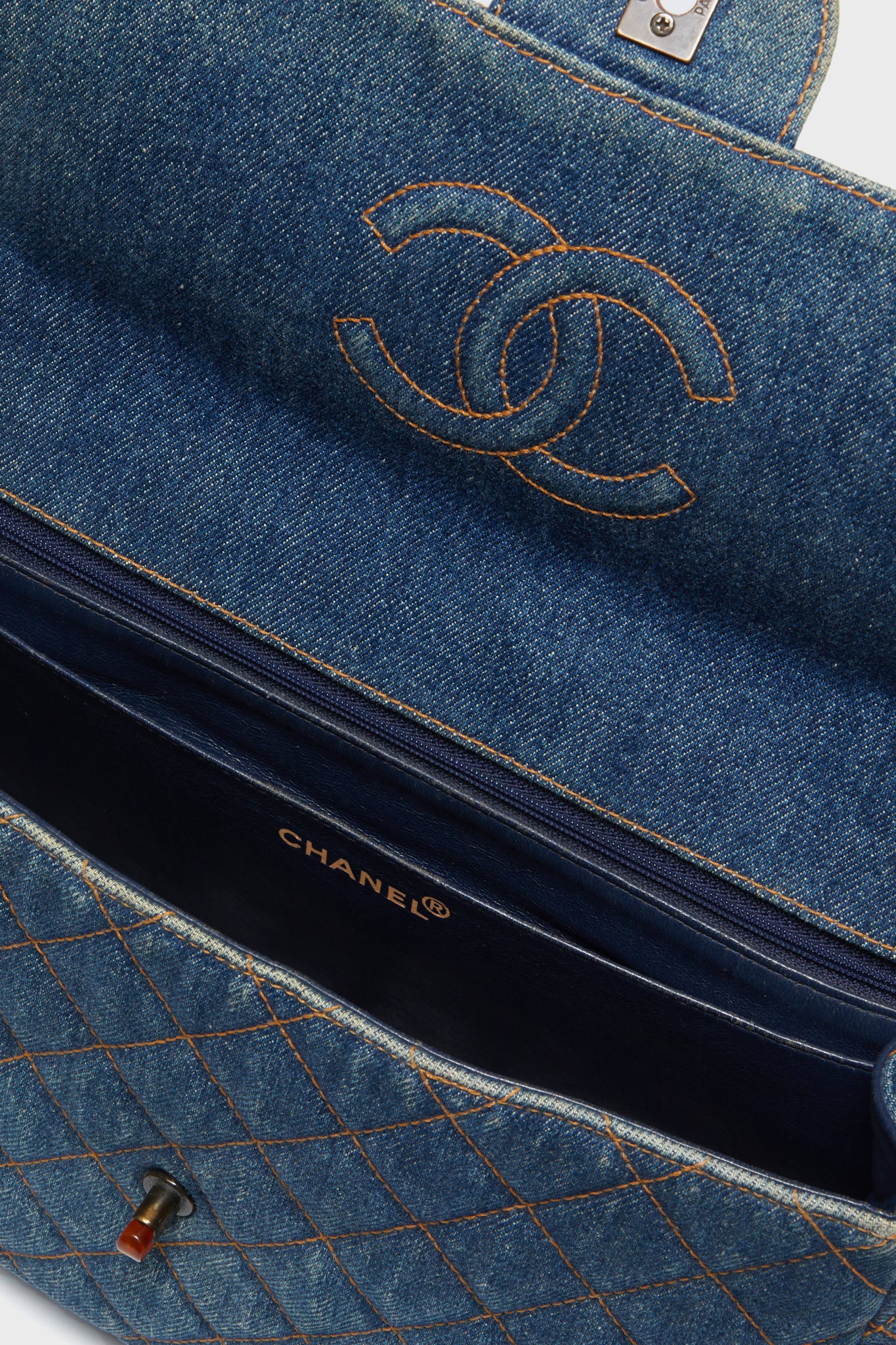 CHANEL Denim and Tortoise Vintage Quilted Jumbo Flap Bag - Image 6