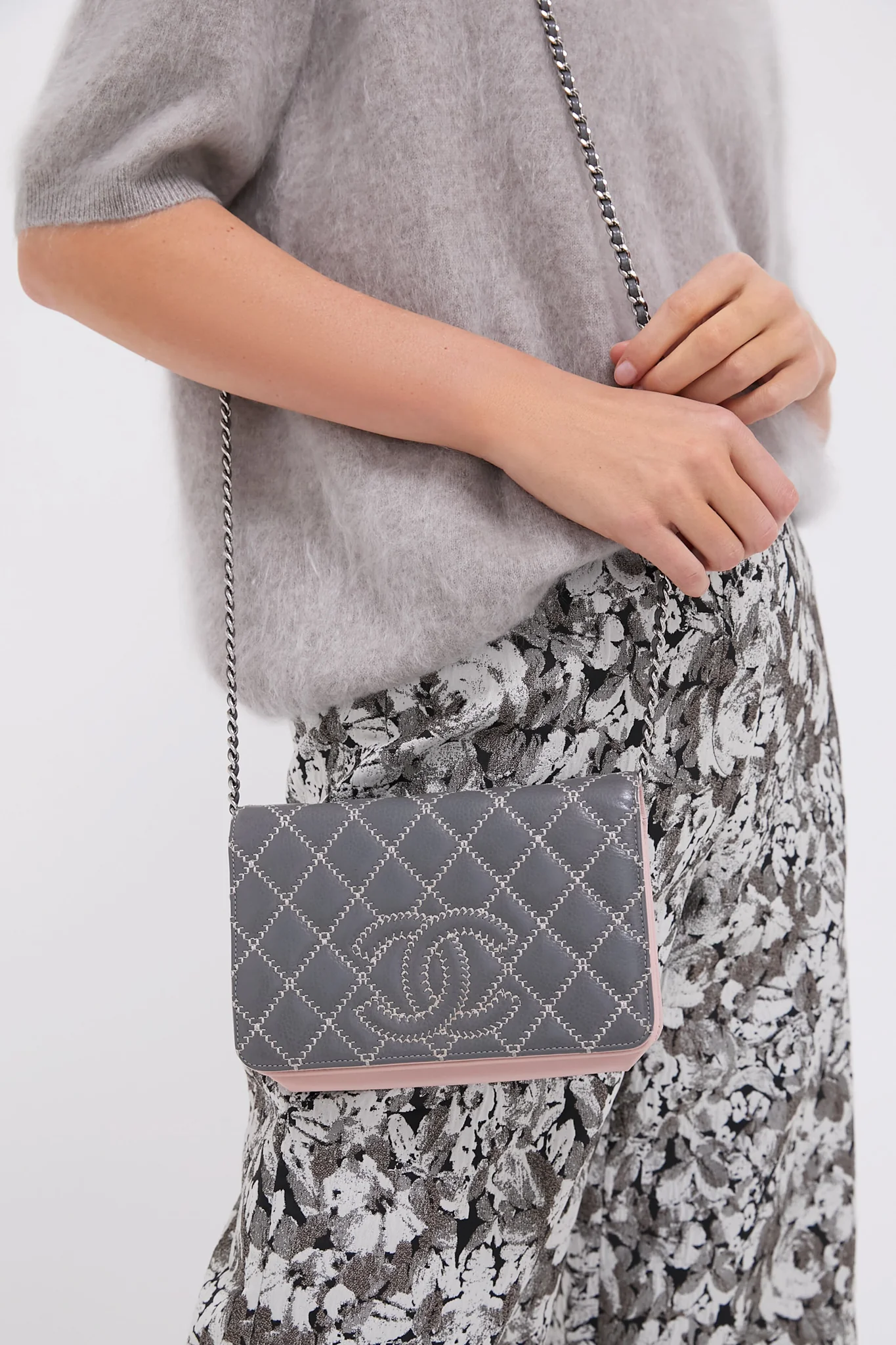 CHANEL Grey Wild Stitch Wallet on Chain - Image 2