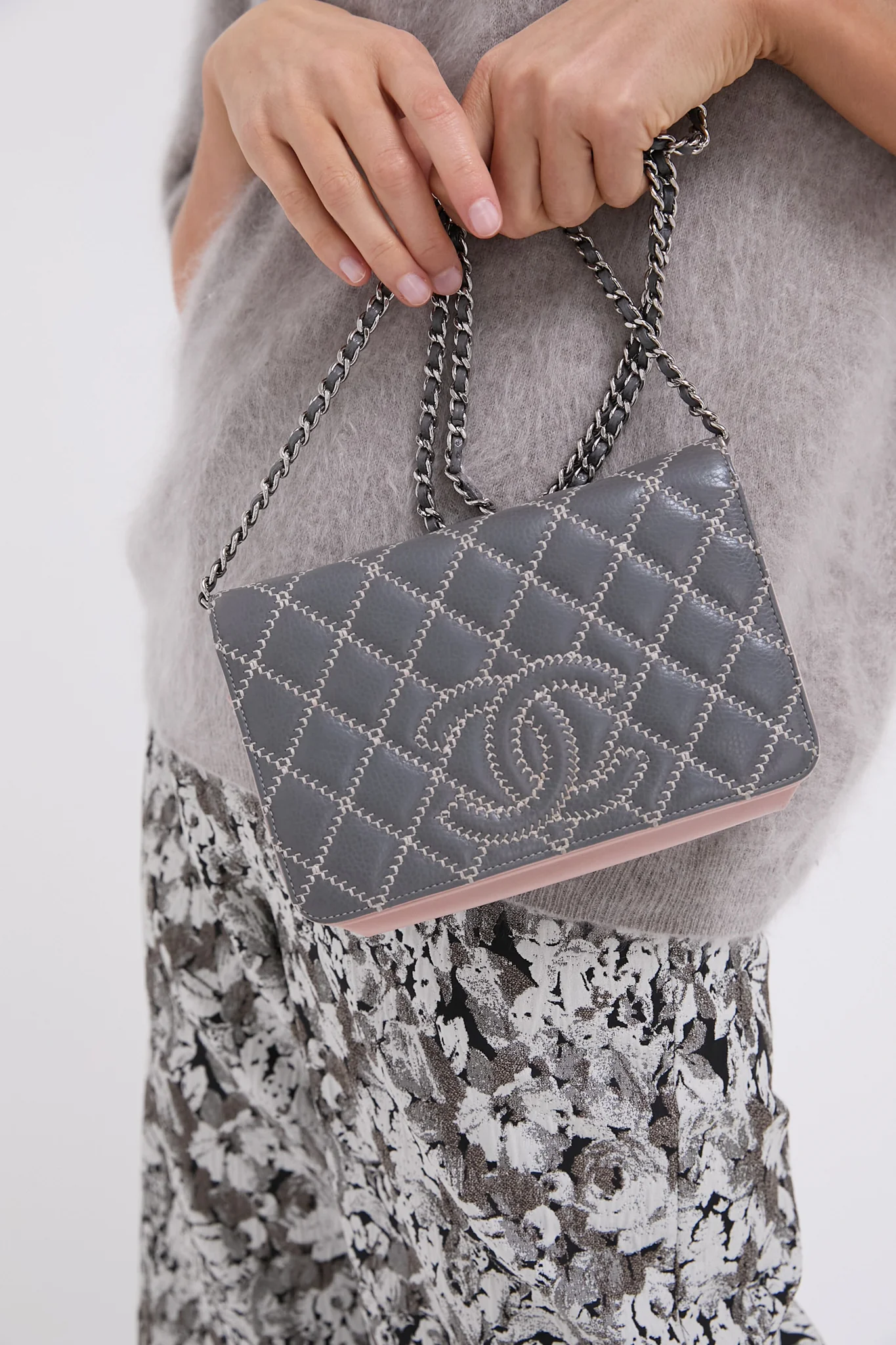 CHANEL Grey Wild Stitch Wallet on Chain - Image 7
