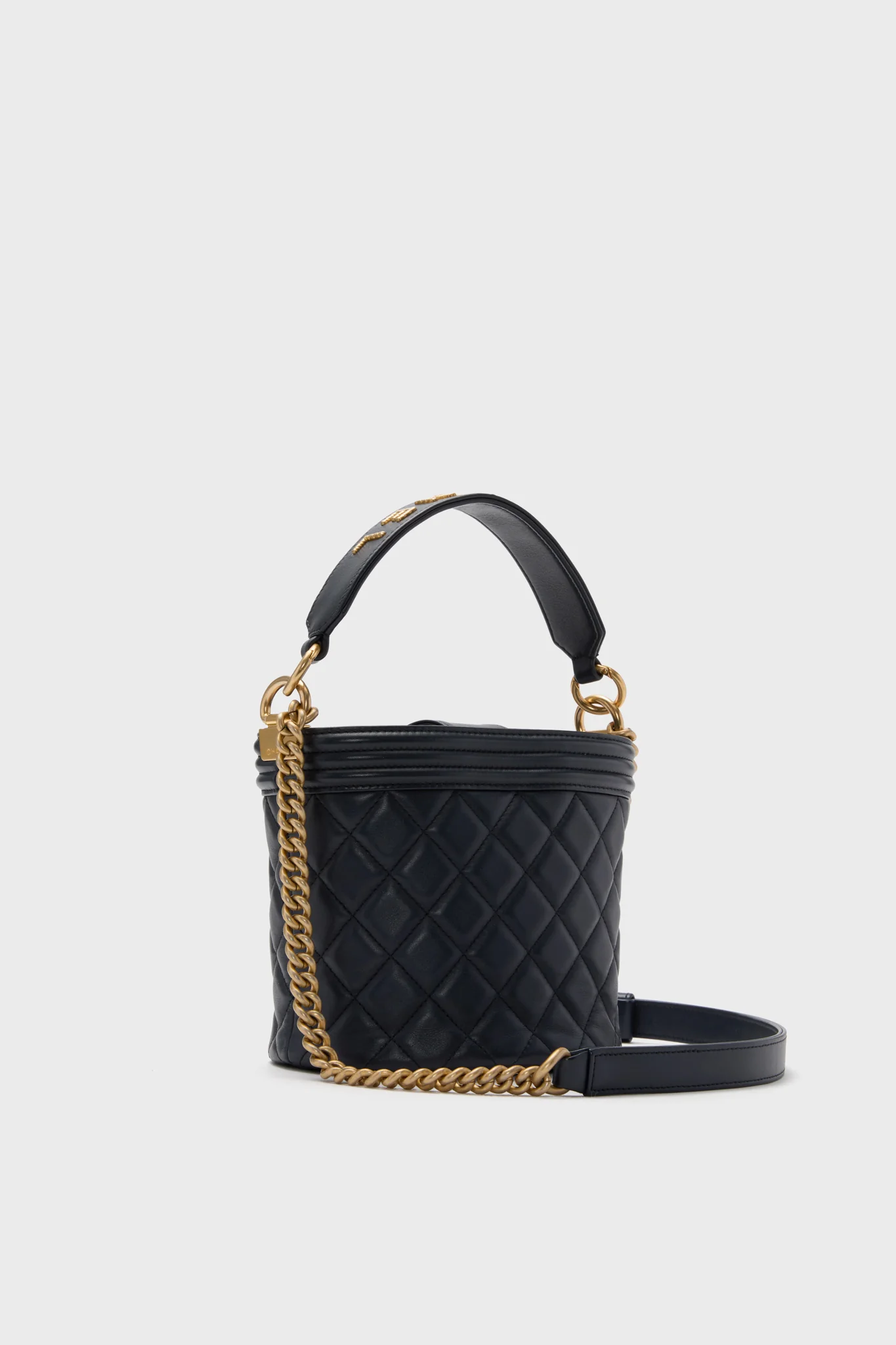 CHANEL Navy Boy Bucket Bag - Image 4