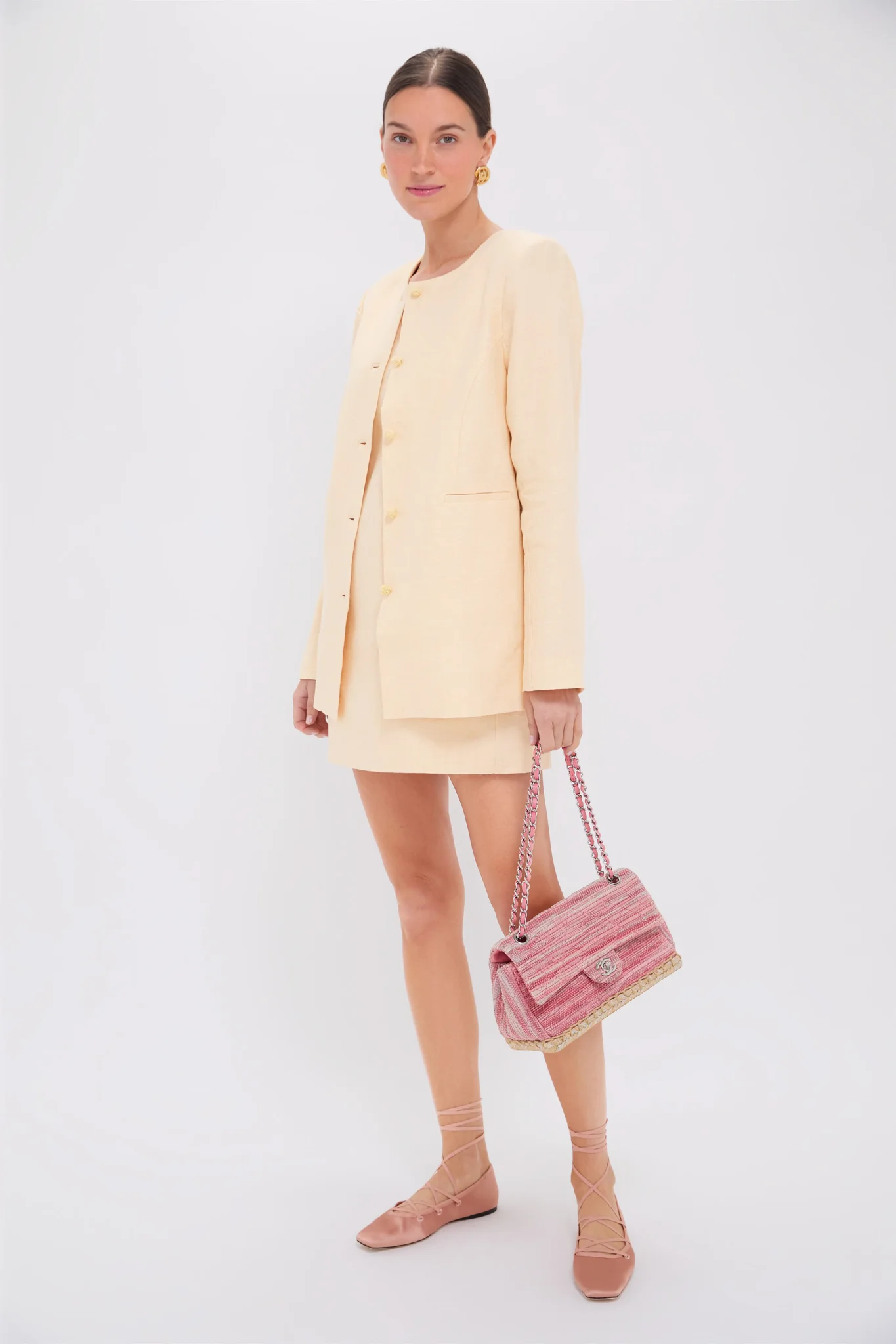 CHANEL Pink Classic Raffia Espadrille Flap Bag - Image 3