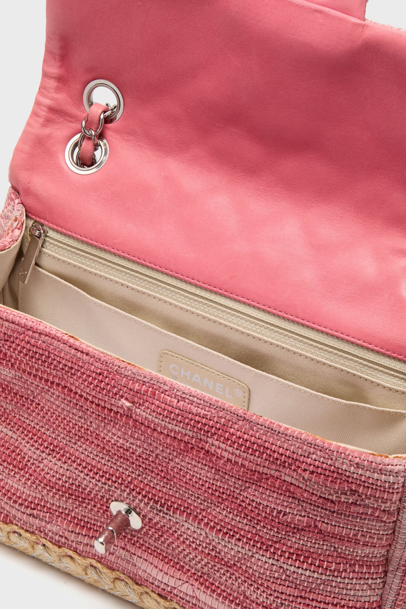 CHANEL Pink Classic Raffia Espadrille Flap Bag - Image 5