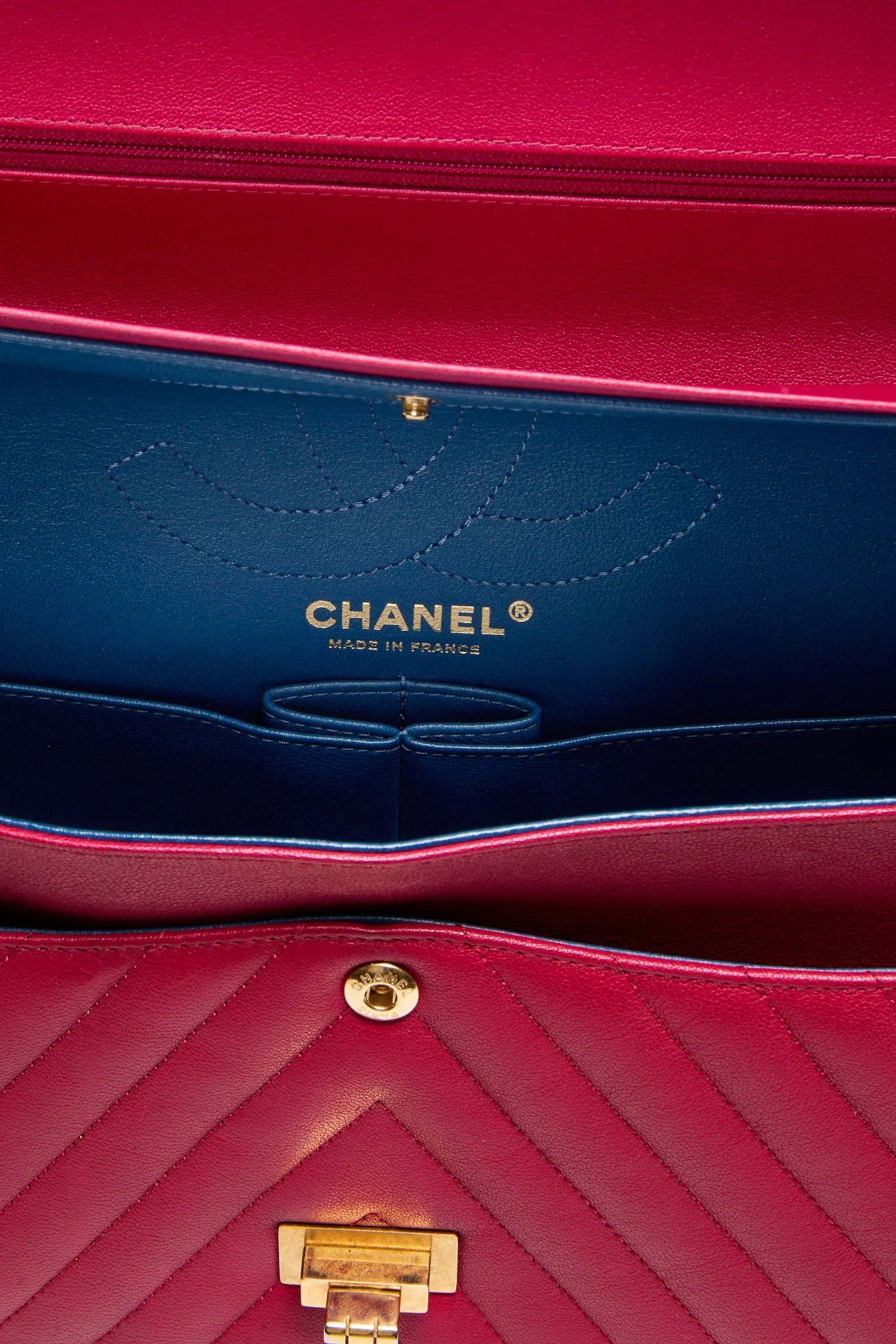 CHANEL Red Reissue 2.55 Flap Bag Calf Leather - Image 5
