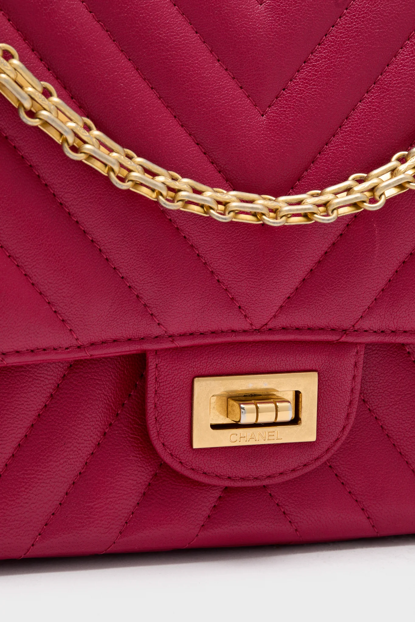 CHANEL Red Reissue 2.55 Flap Bag Calf Leather - Image 6