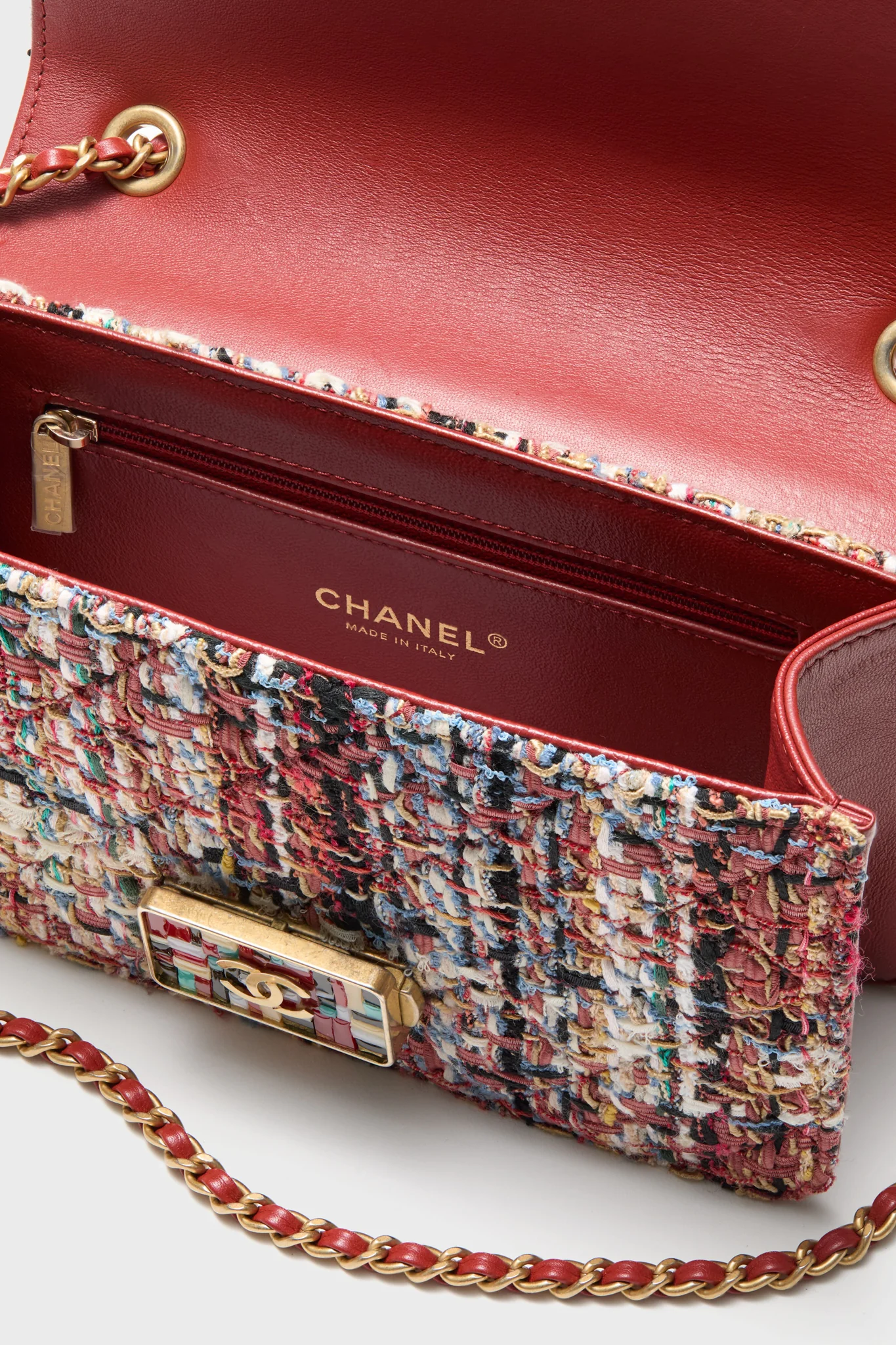 CHANEL Red Tweed Beauty Lock Flap Bag - Image 4