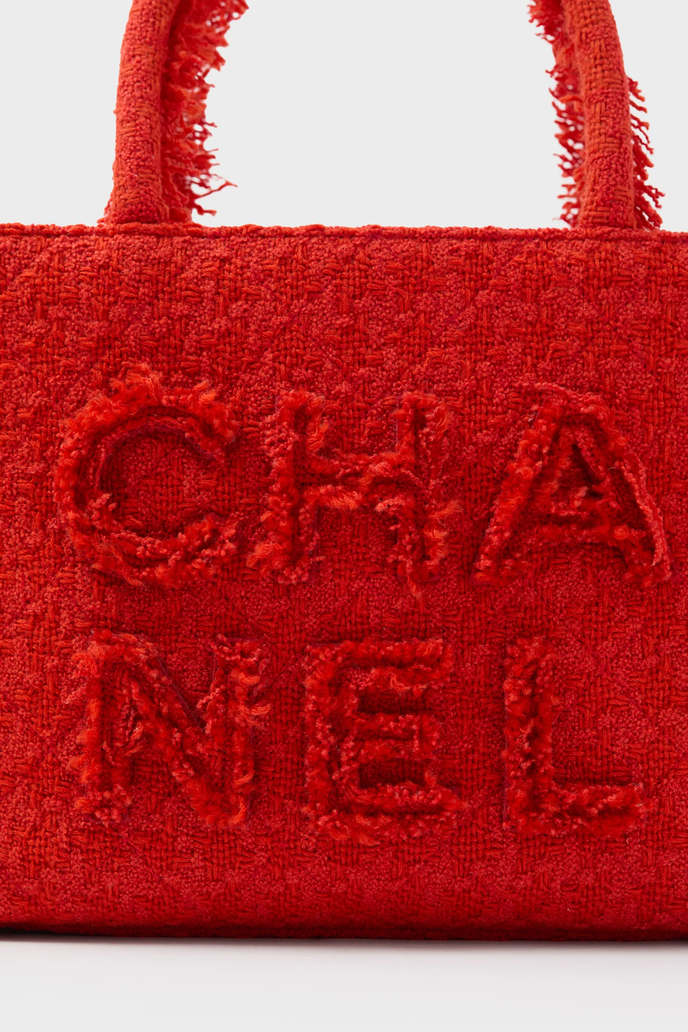 CHANEL Red Zipped Shopper Tote - Image 6