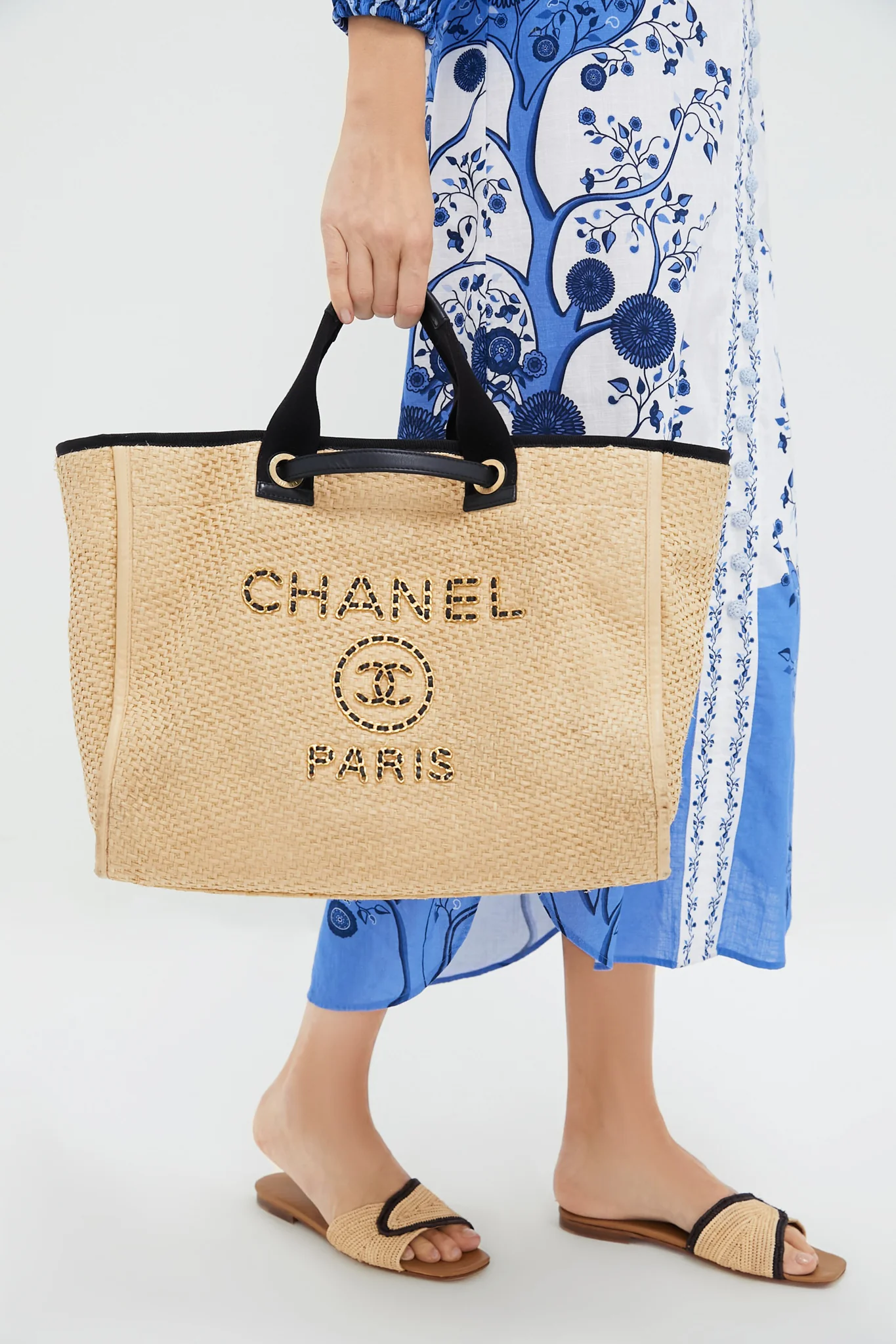 CHANEL Straw Raffia Deauville MM Tote Bag - Image 3