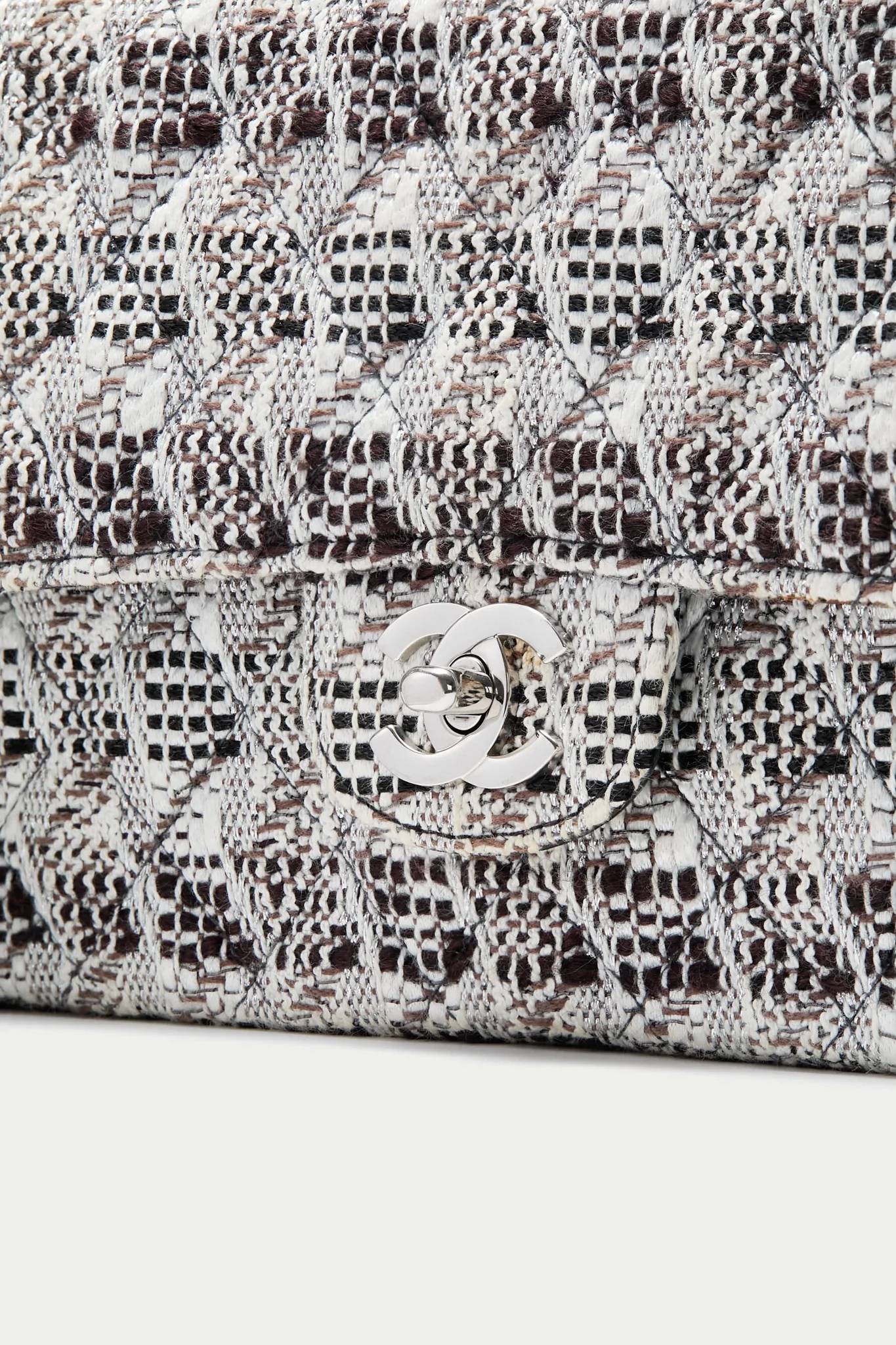 CHANEL Tweed Matelasse Shoulder Bag - Image 5
