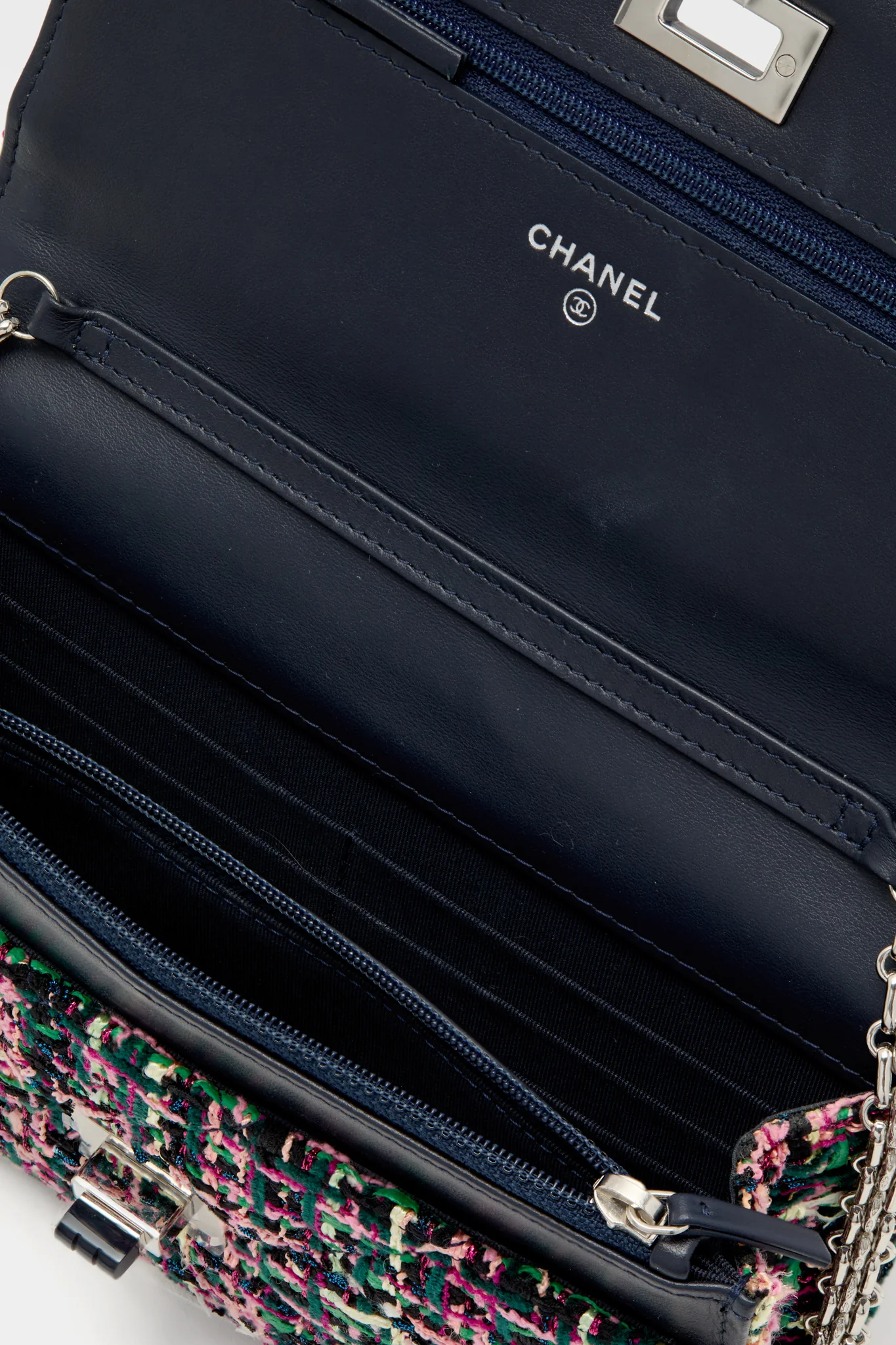 CHANEL Tweed Reissue 2.55 Wallet On Chain - Image 5